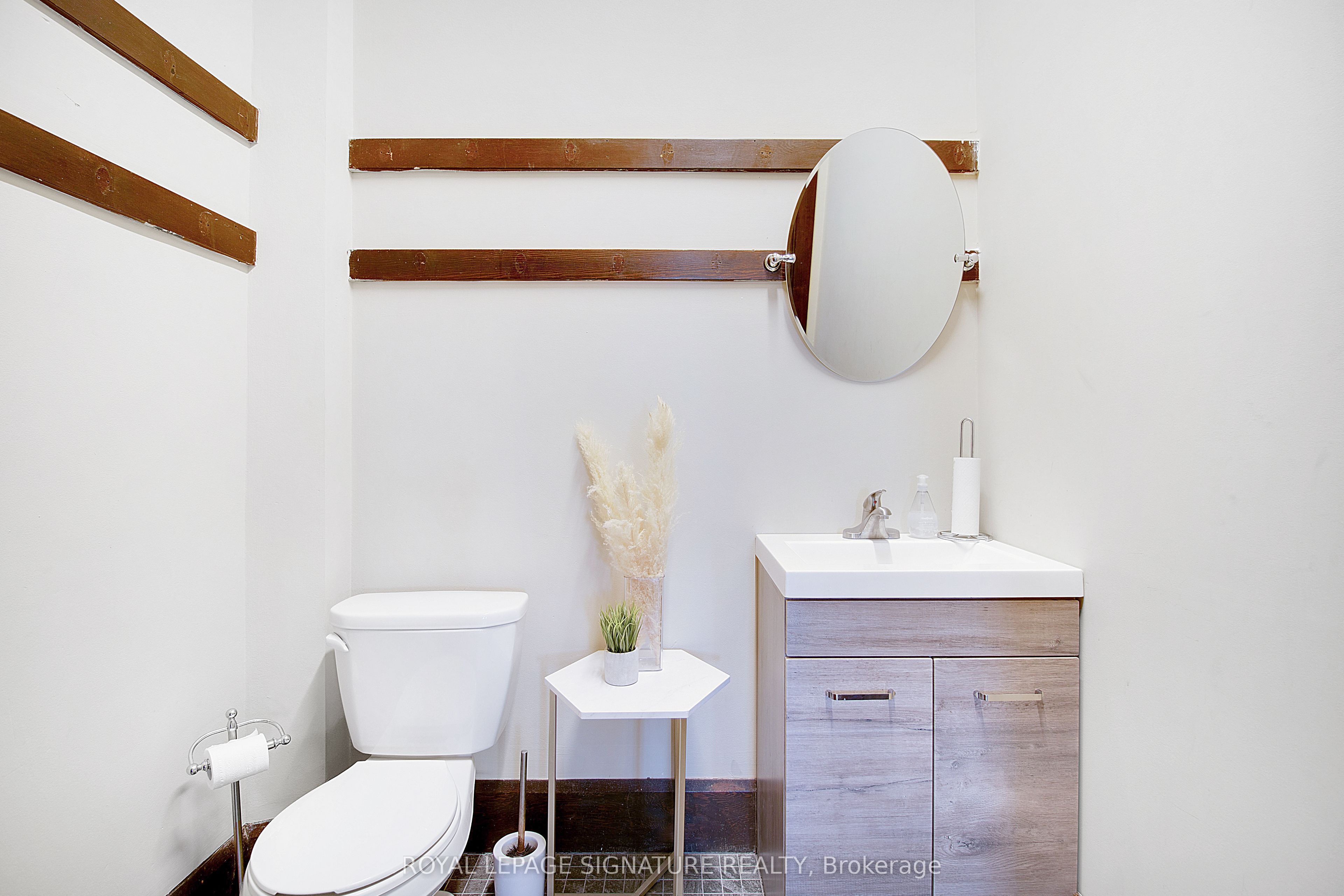 15 Chisholm Avenue Property Photo 39