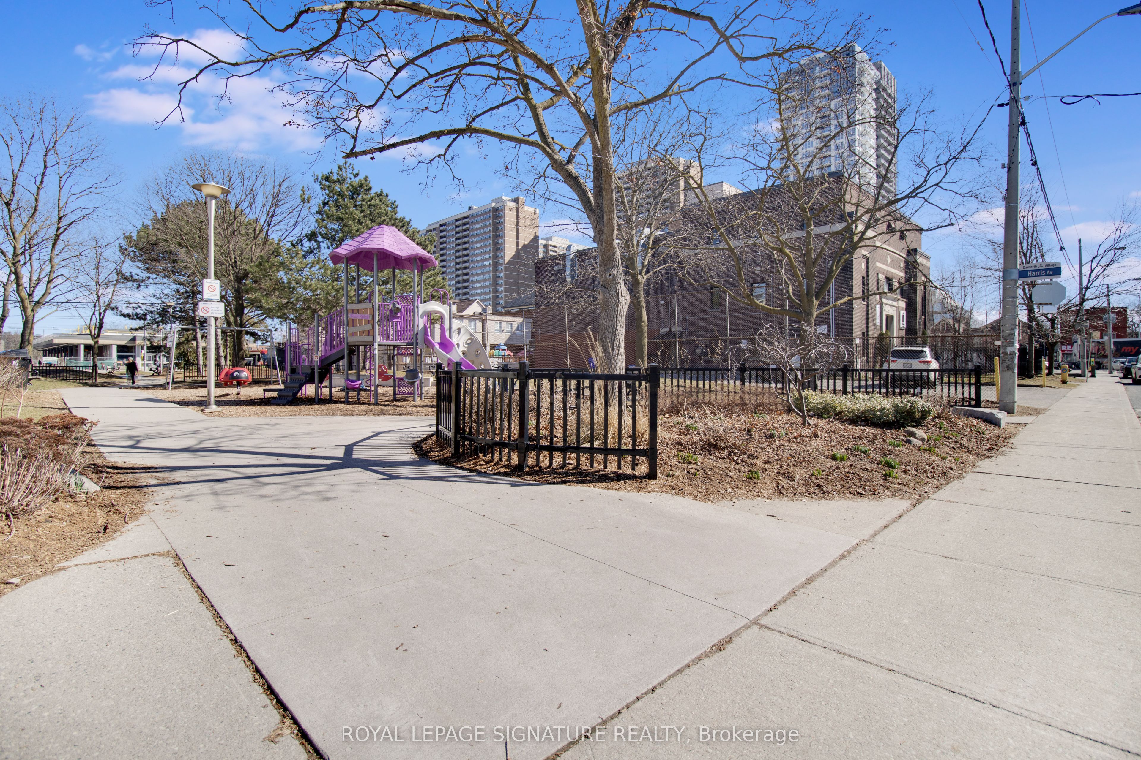 15 Chisholm Avenue Property Photo 44