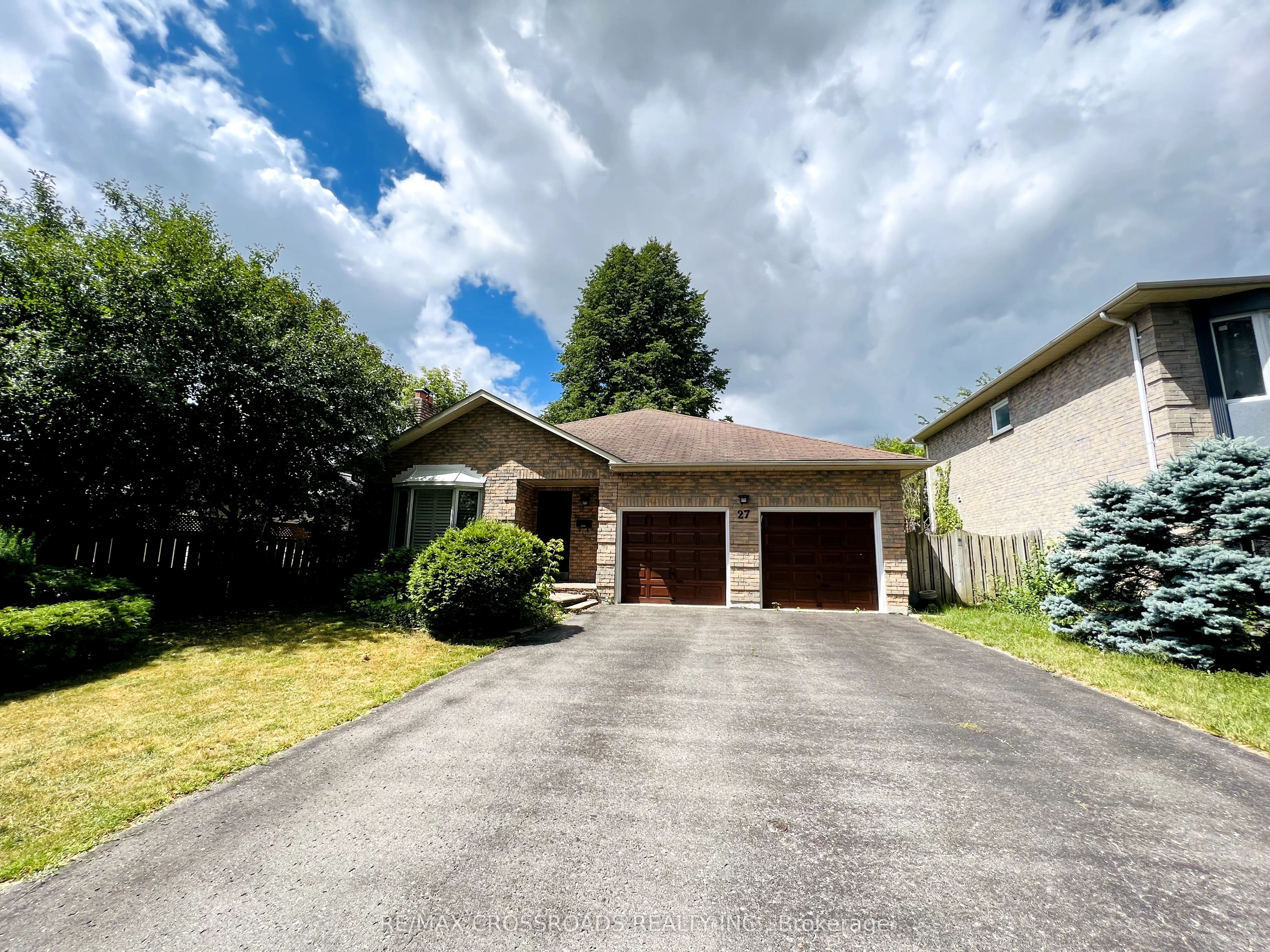 27 Fernway Crescent Property Photo 1