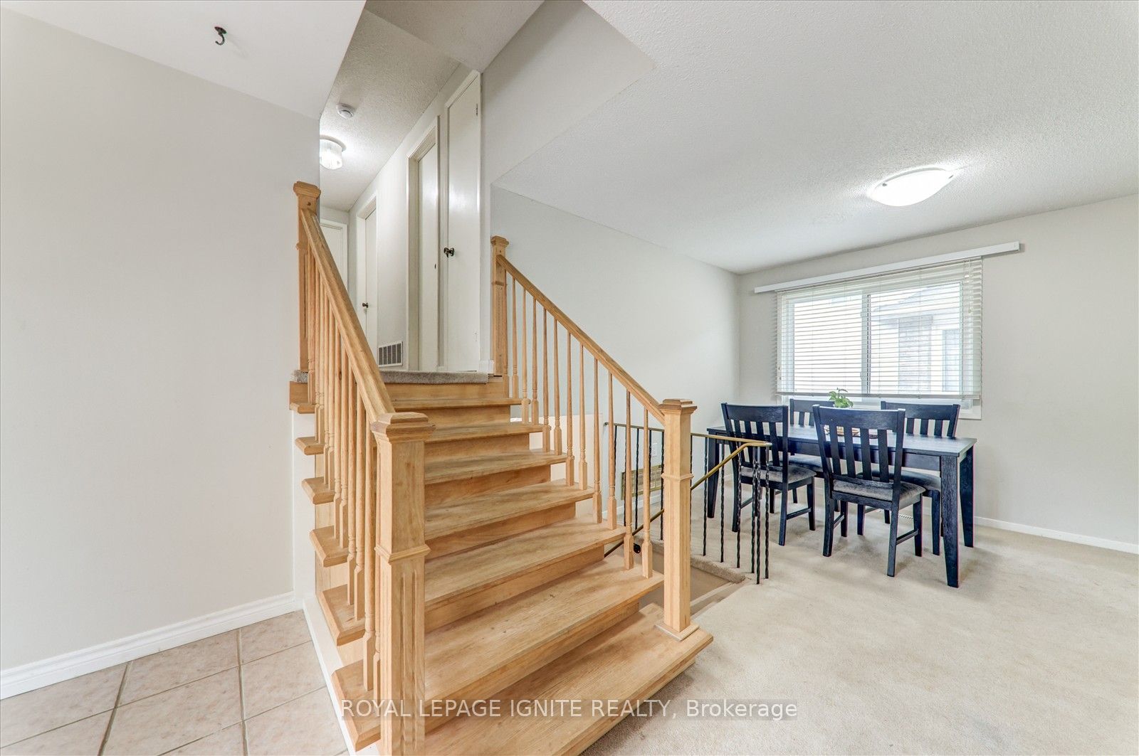 412 Prince Of Wales Drive Property Photo 14