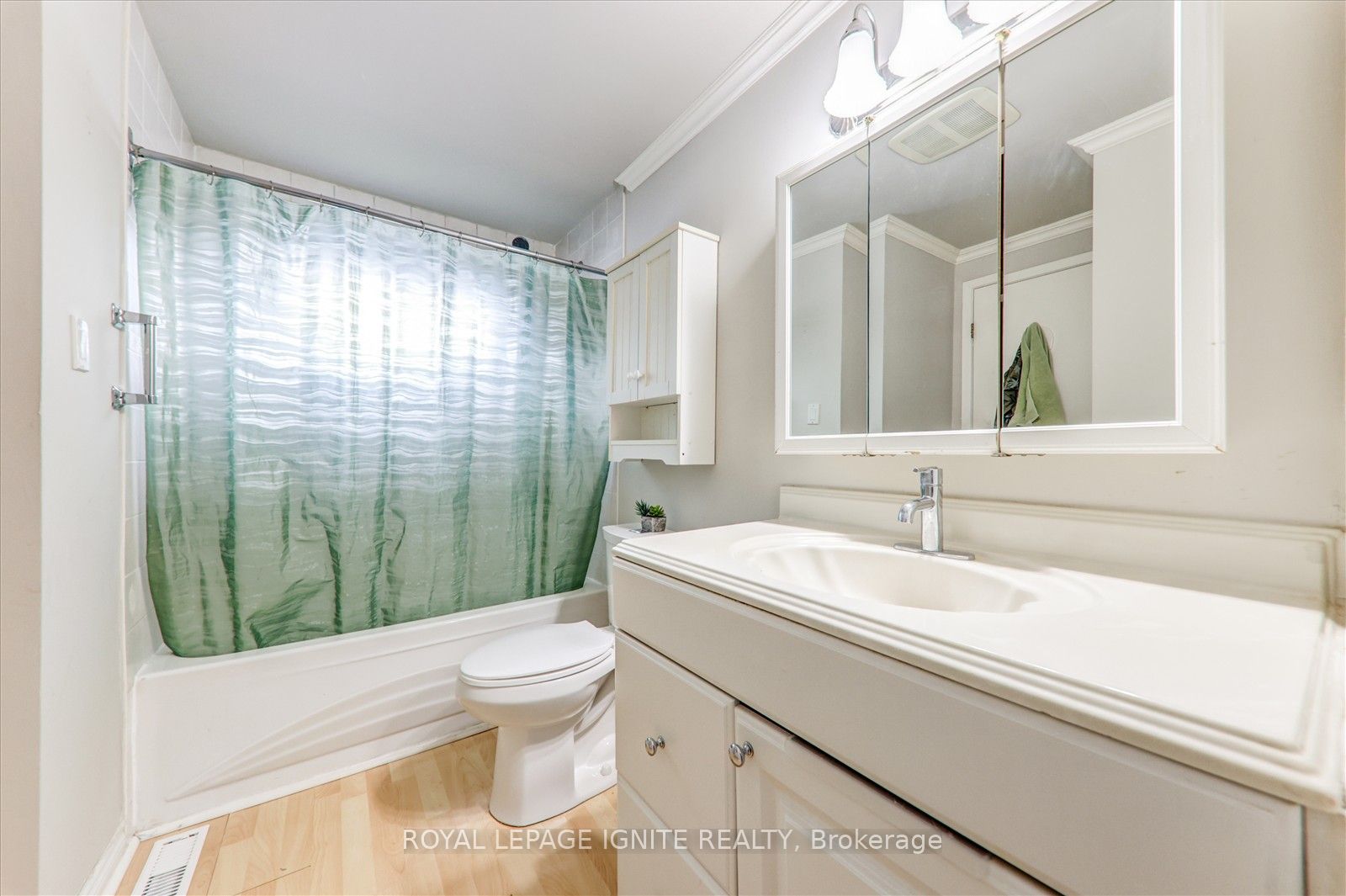 412 Prince Of Wales Drive Property Photo 22