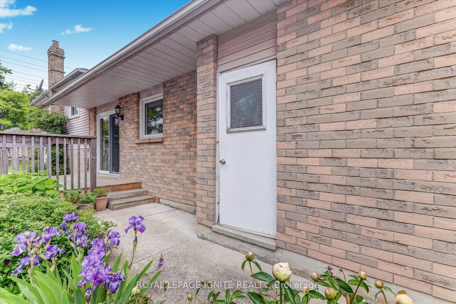 412 Prince Of Wales Drive Property Photo 32