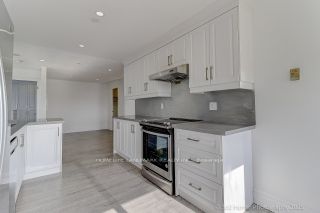175 Bamburgh Circle N Ph15 Property Photo 5