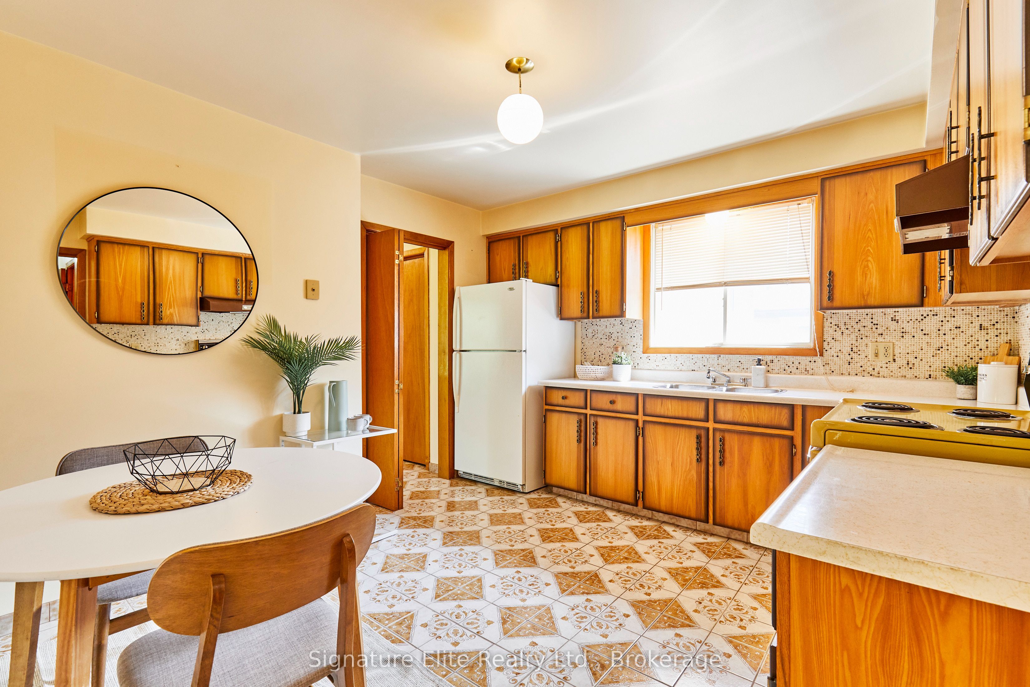 33 French Avenue Property Photo 10