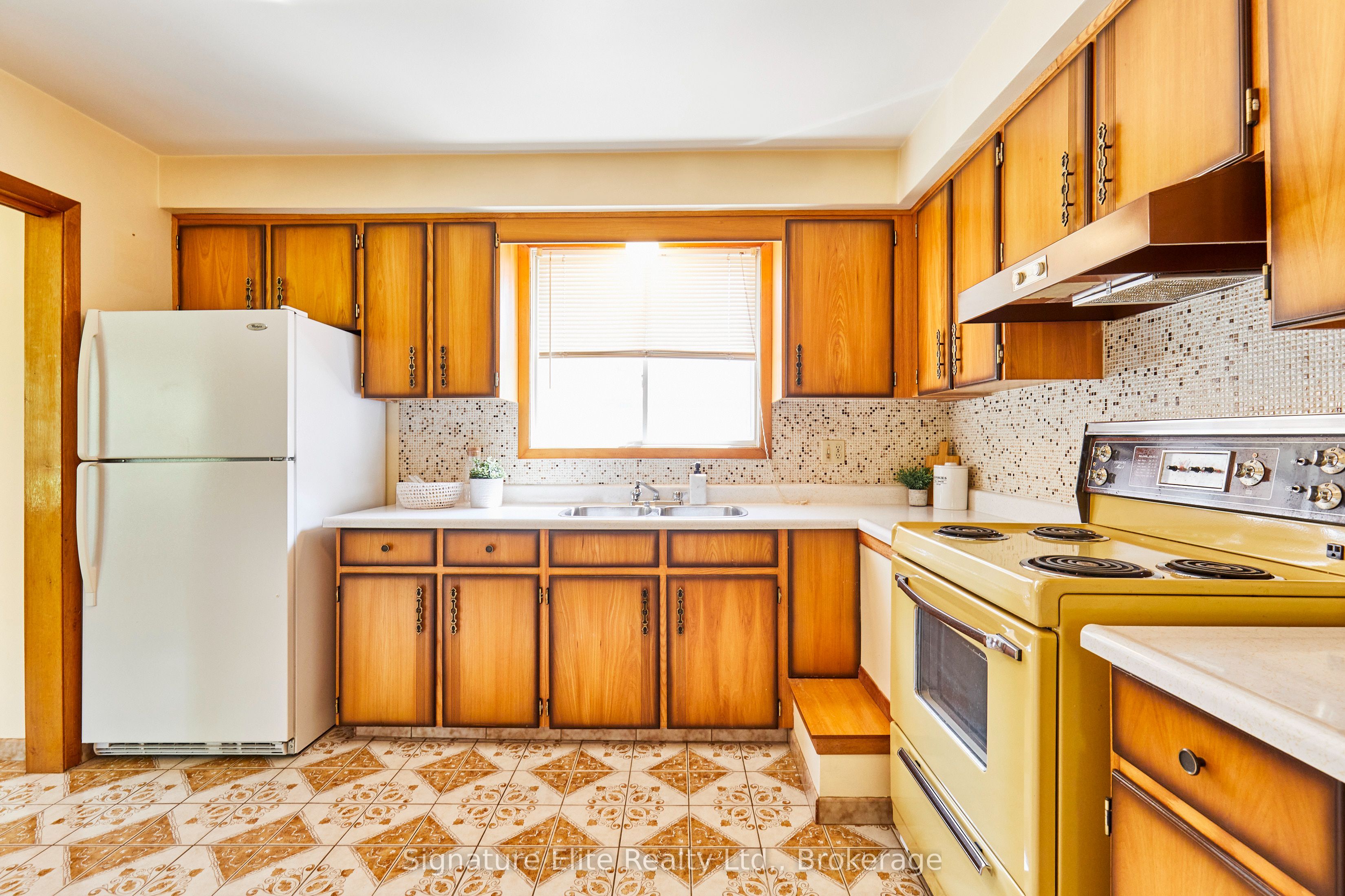 33 French Avenue Property Photo 11