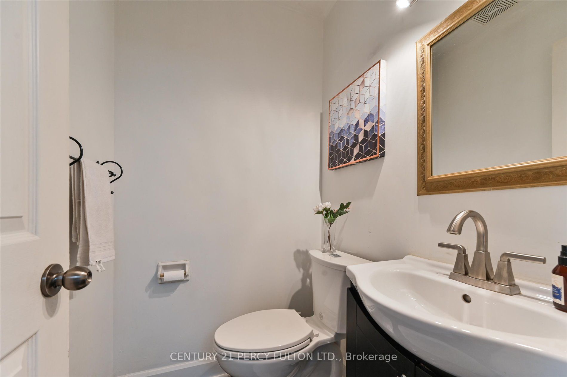 16 Andrea Road Property Photo 11