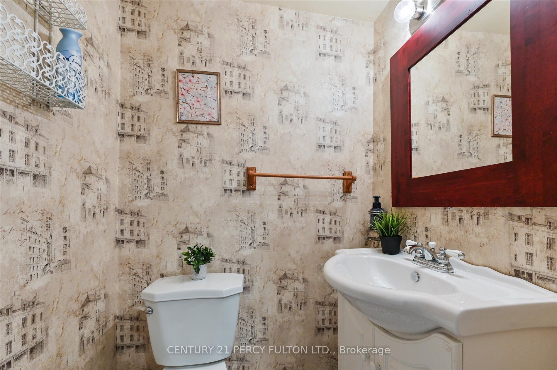 16 Andrea Road Property Photo 24