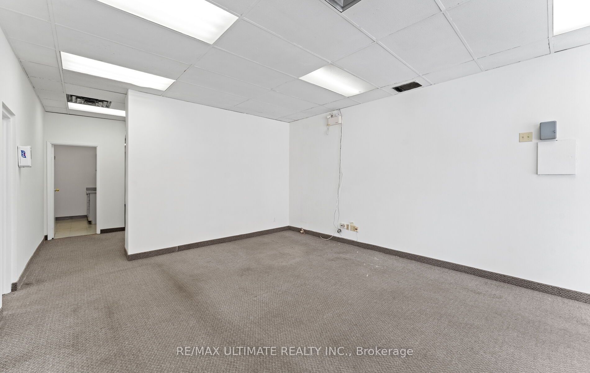 751 Pape Avenue Main Floor Property Photo 6