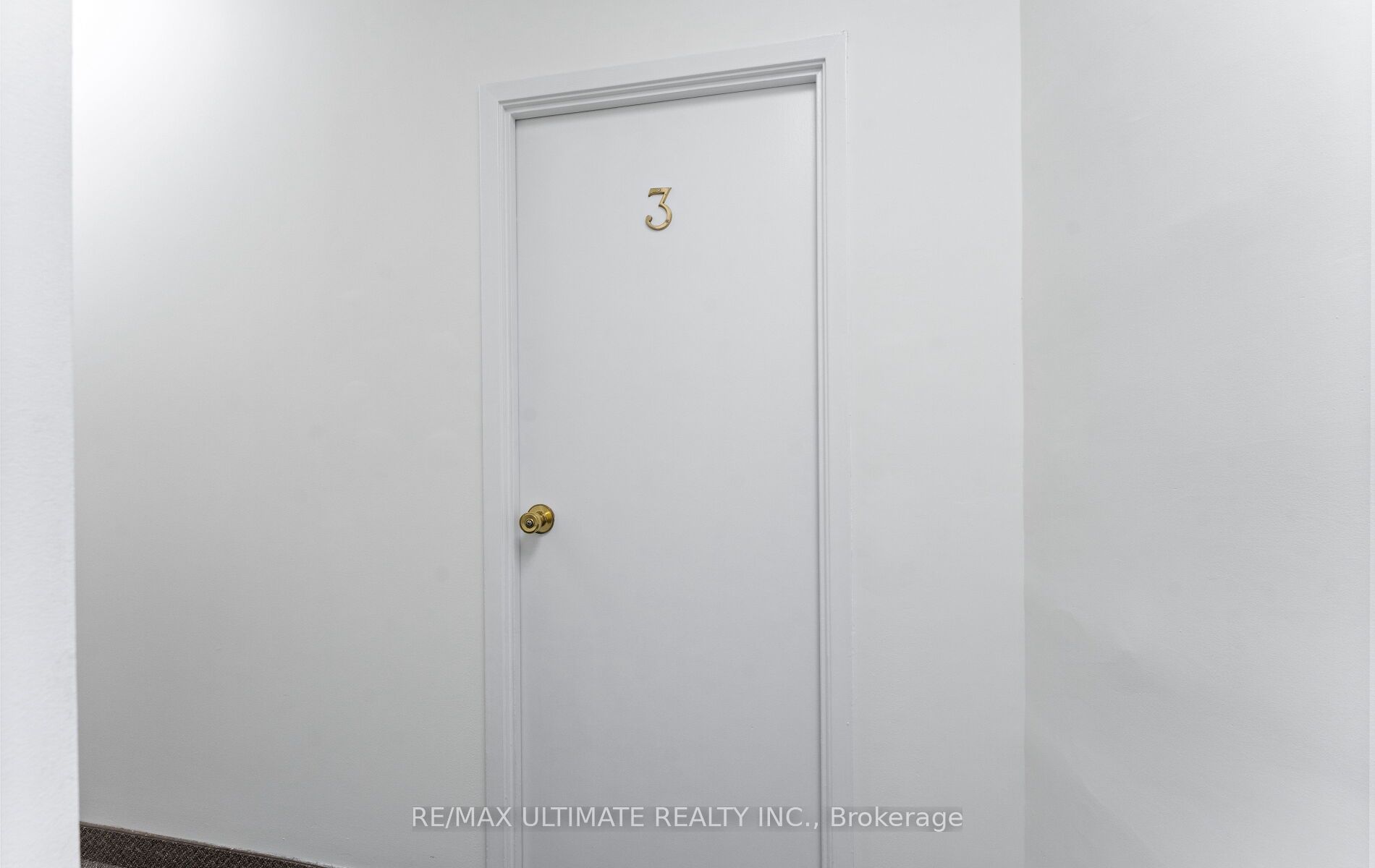 751 Pape Avenue Main Floor Property Photo 15