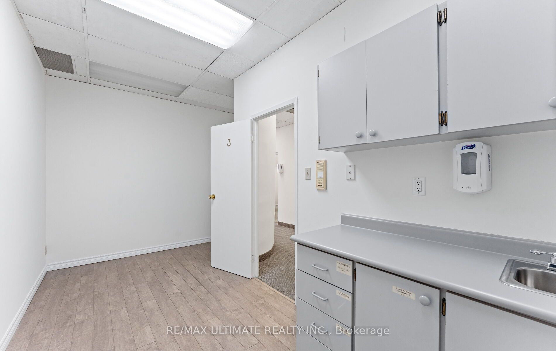 751 Pape Avenue Main Floor Property Photo 16