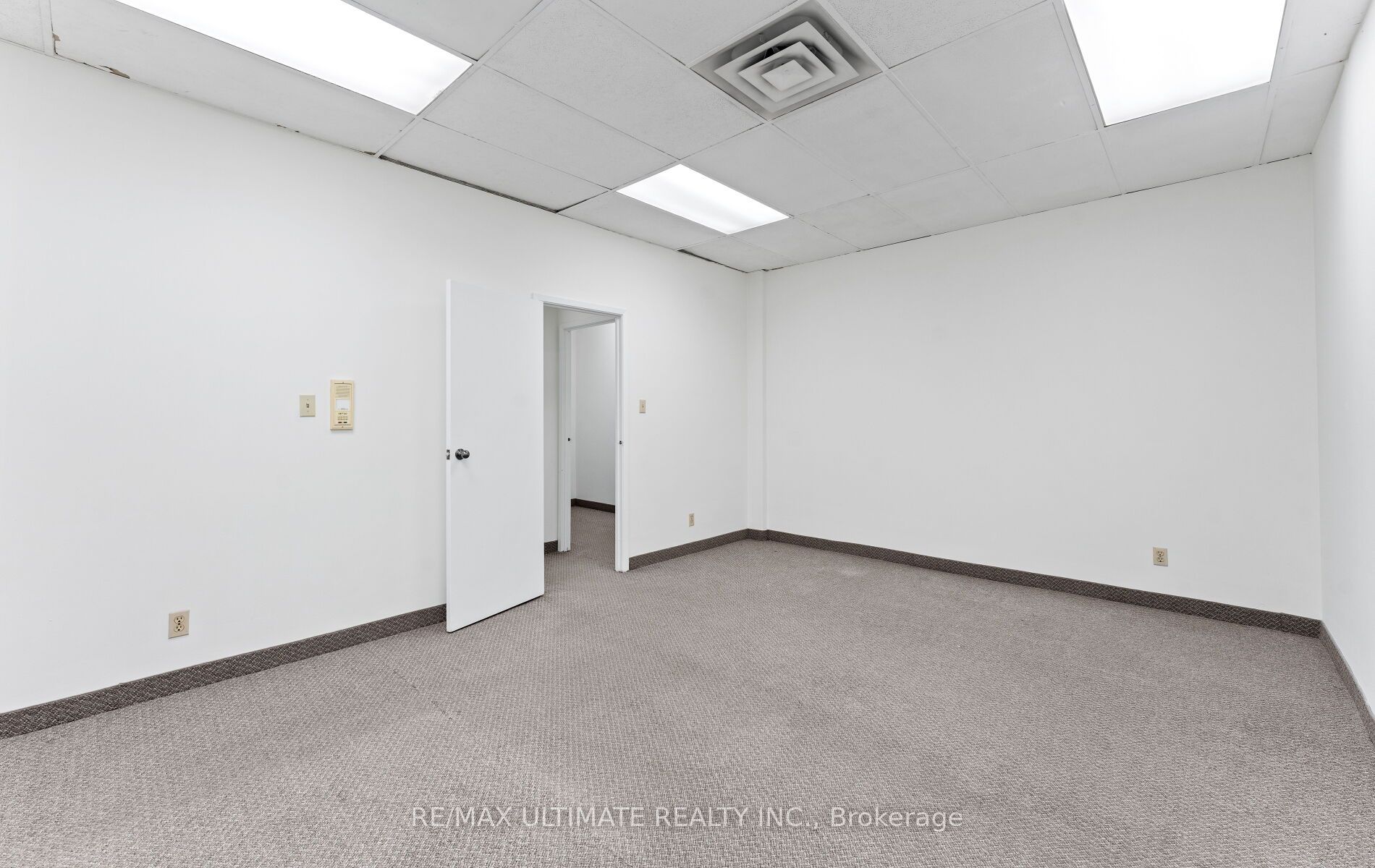 751 Pape Avenue Main Floor Property Photo 33