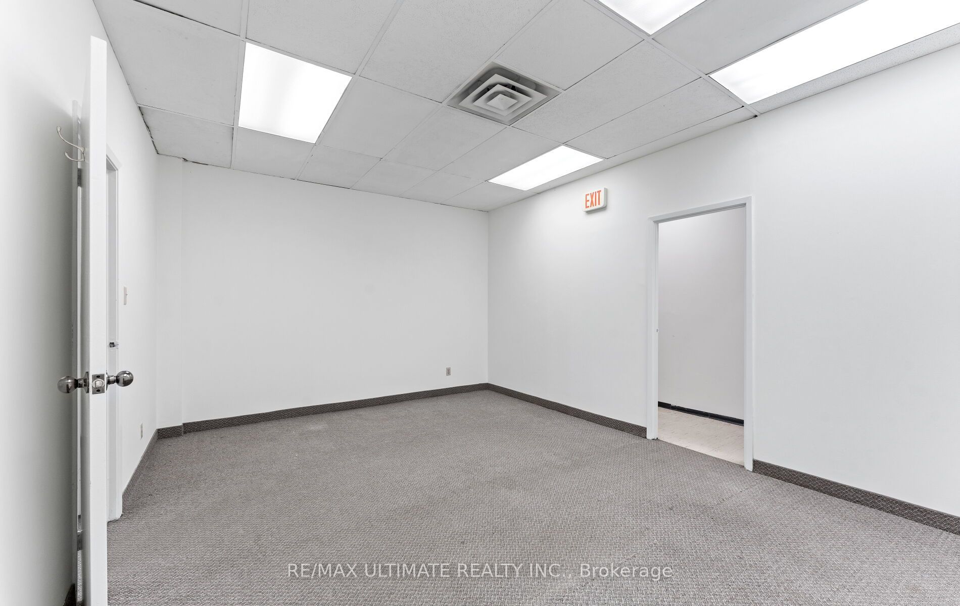 751 Pape Avenue Main Floor Property Photo 34