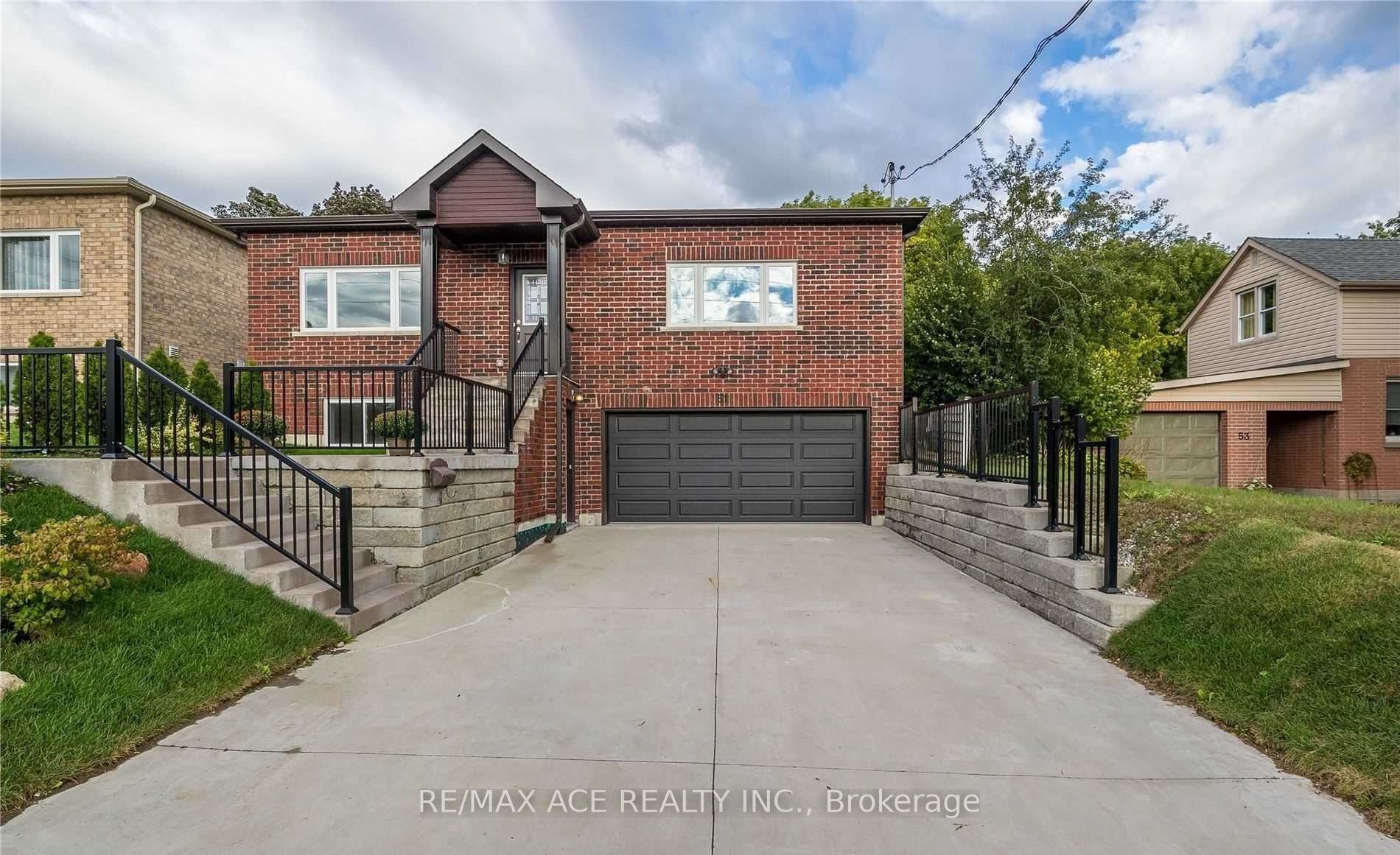 61 Stevenson Rd N Property Photo 1