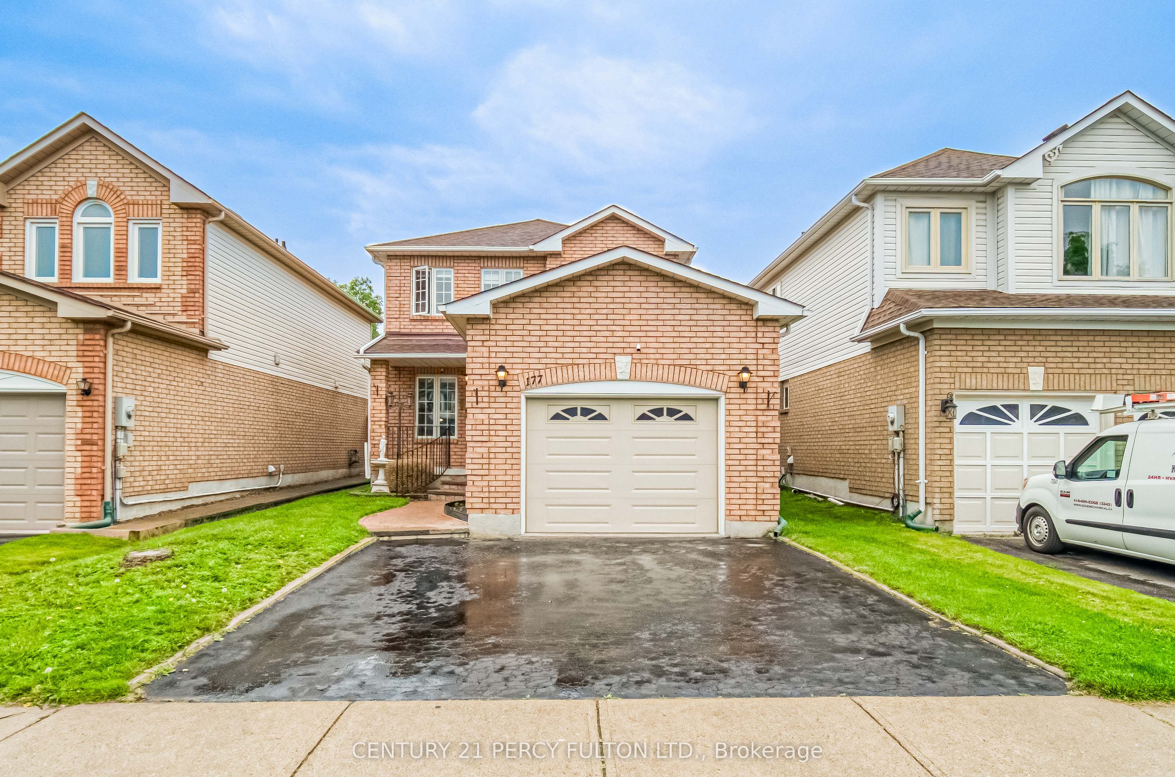 177 Wilkins Cres Property Photo 1