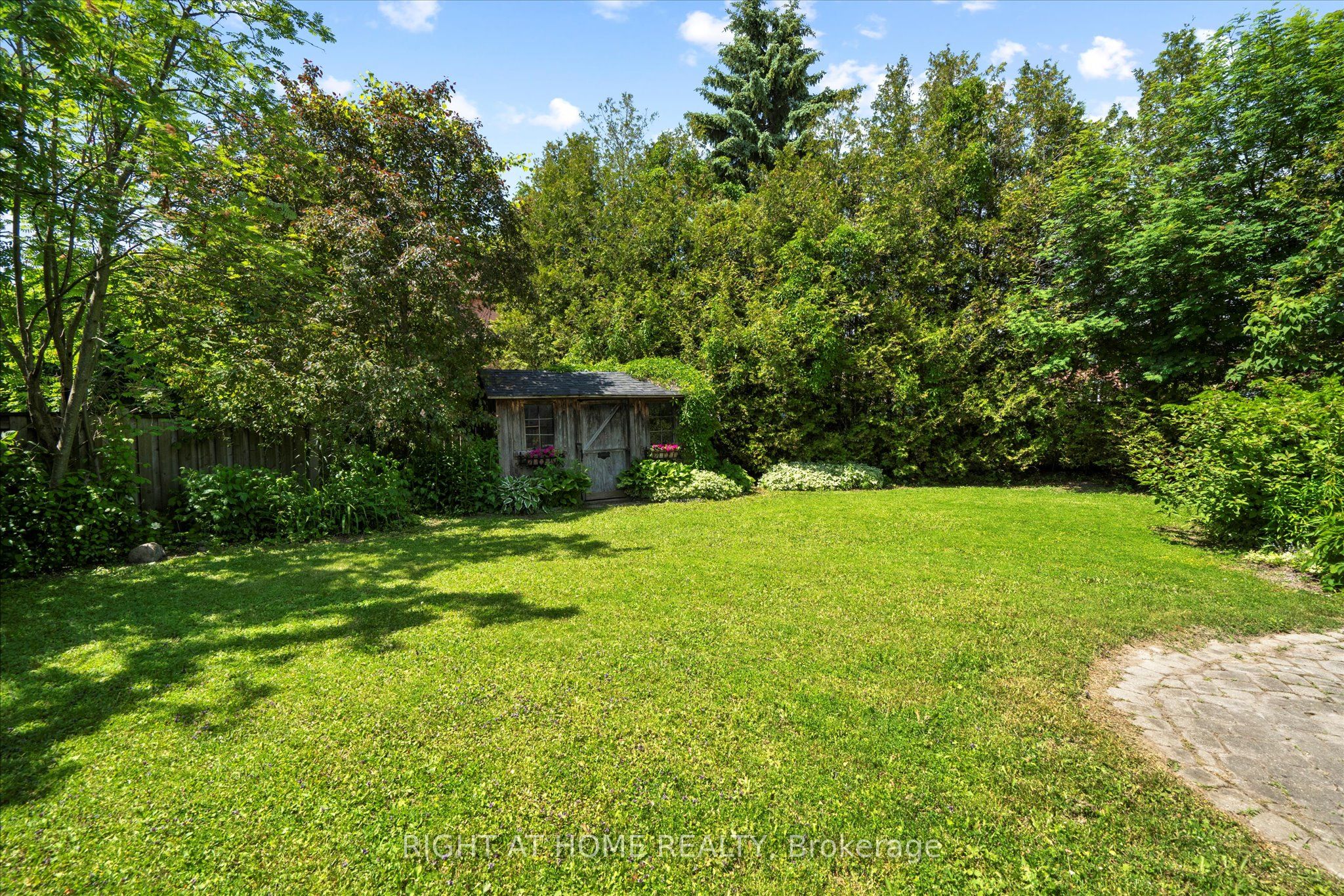 94 Lake Driveway Way W Property Photo 39