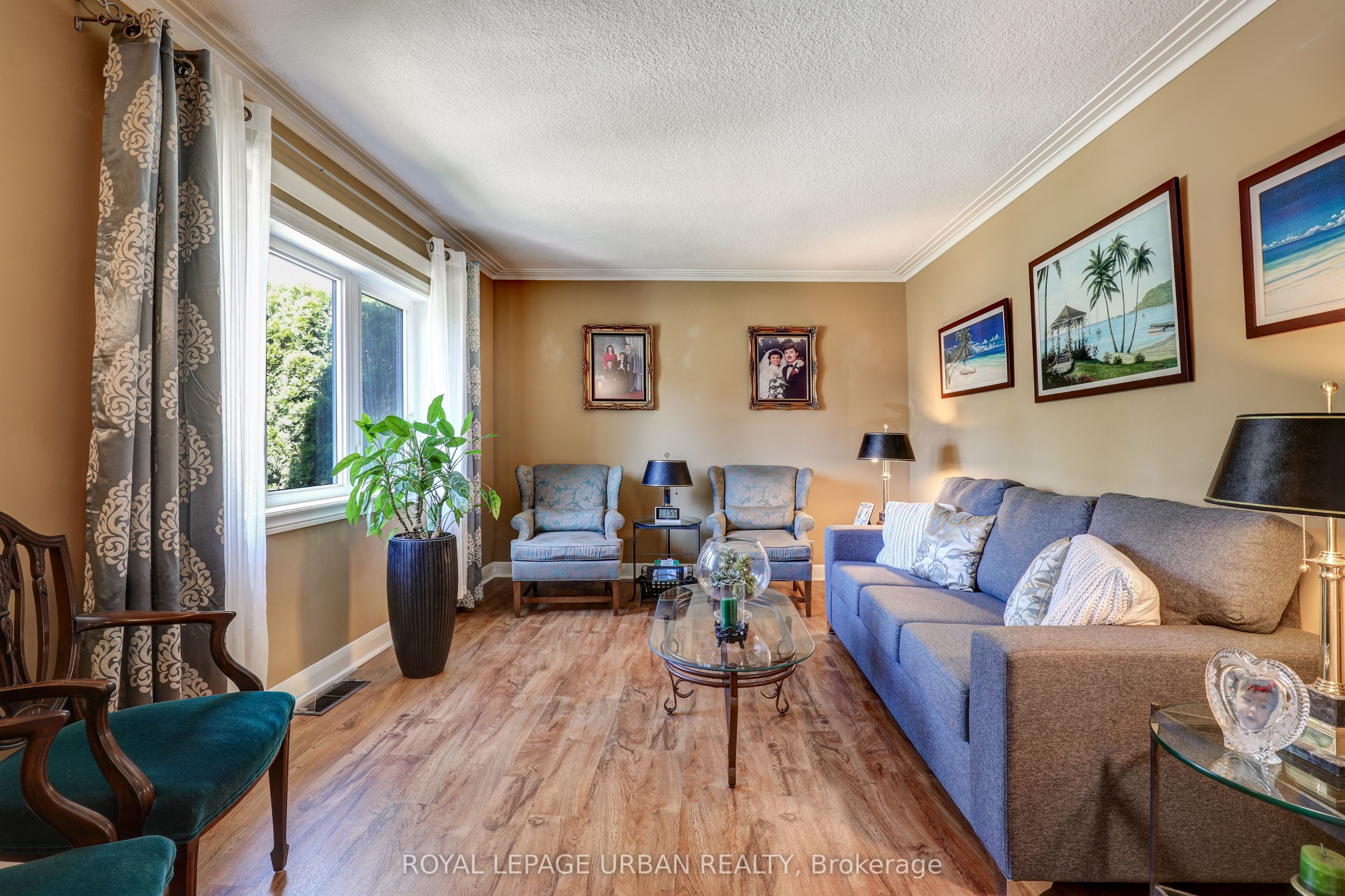 83 Adanac Drive Property Photo 12
