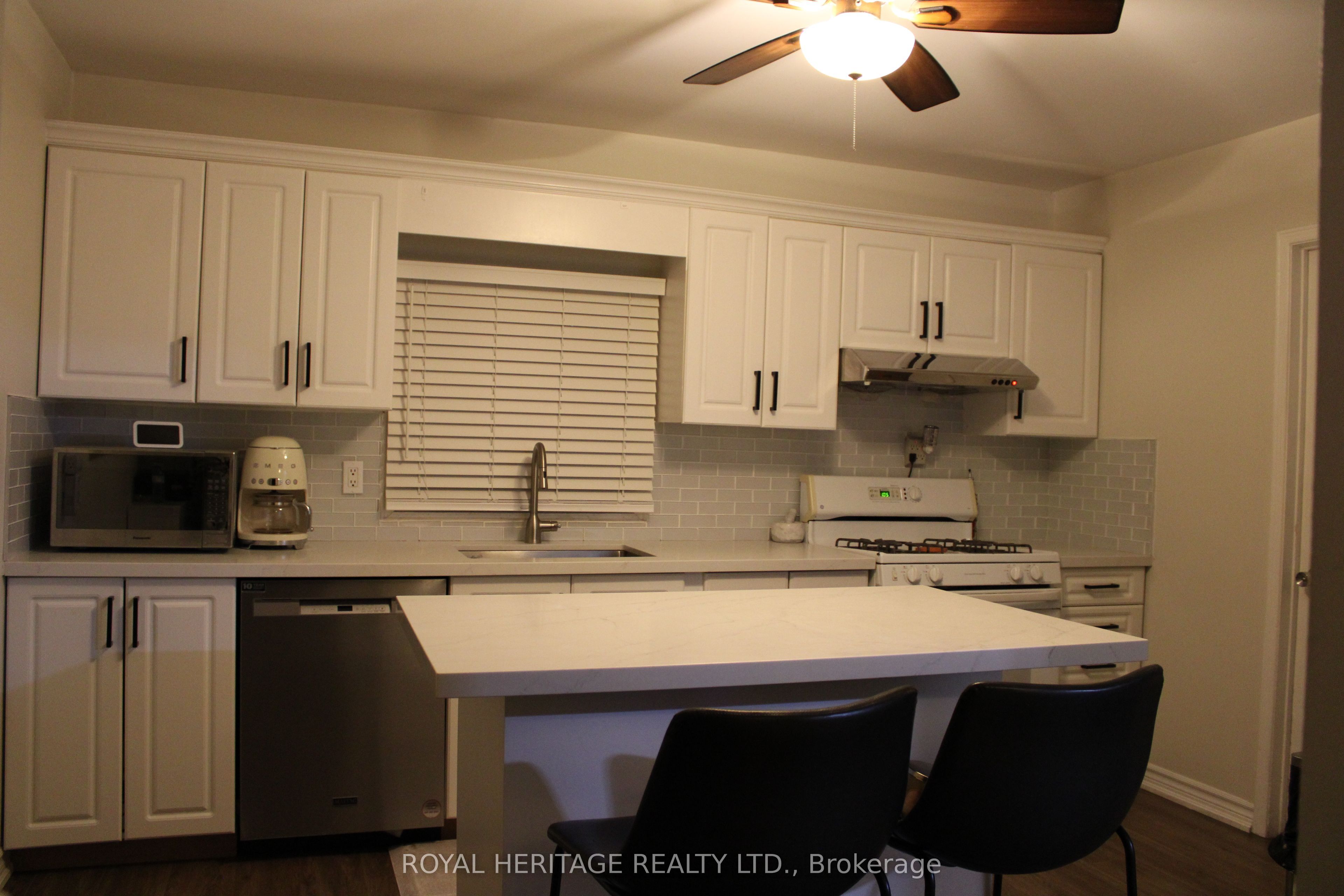 228 Court Street Property Photo 3