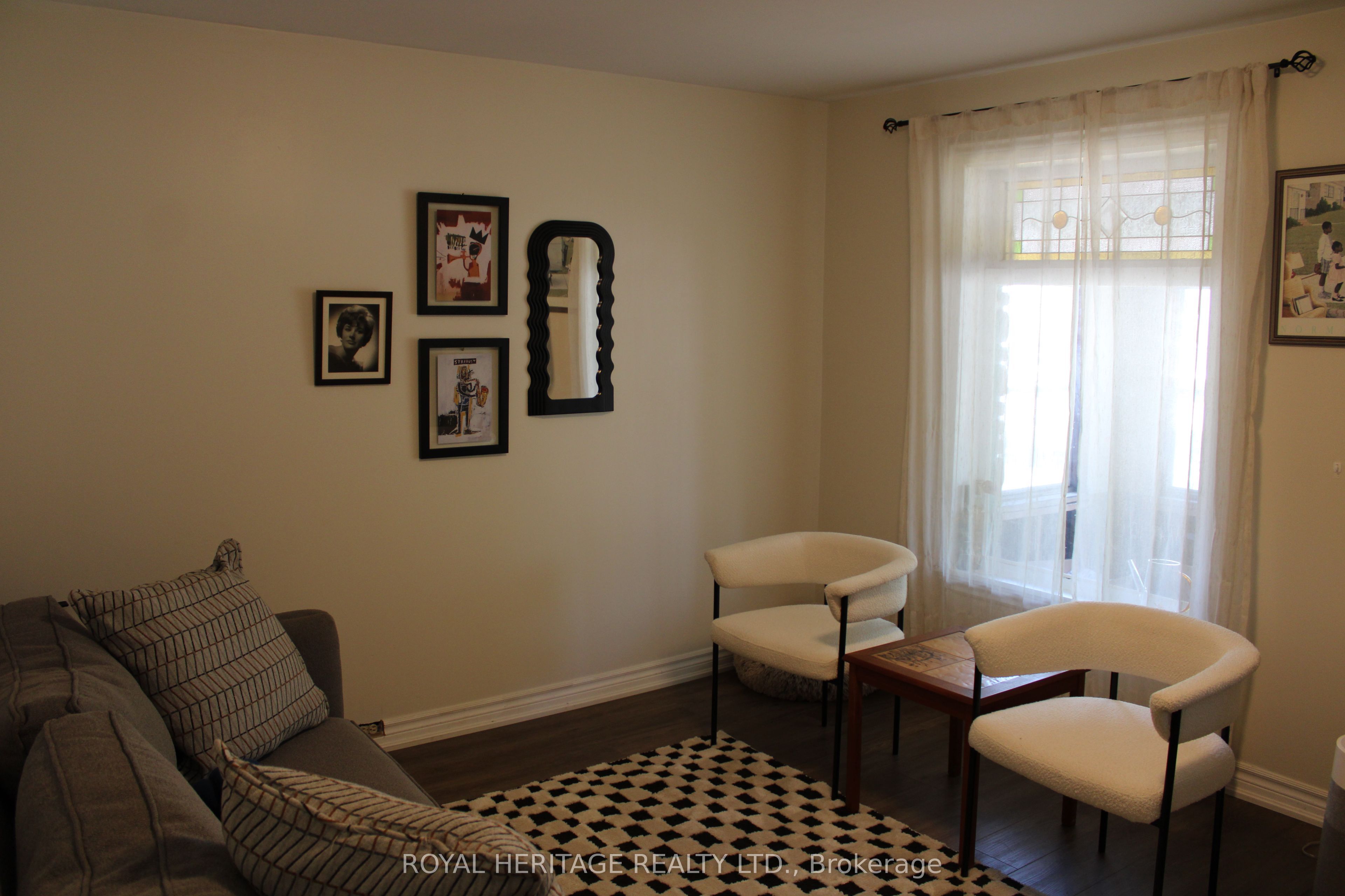 228 Court Street Property Photo 9