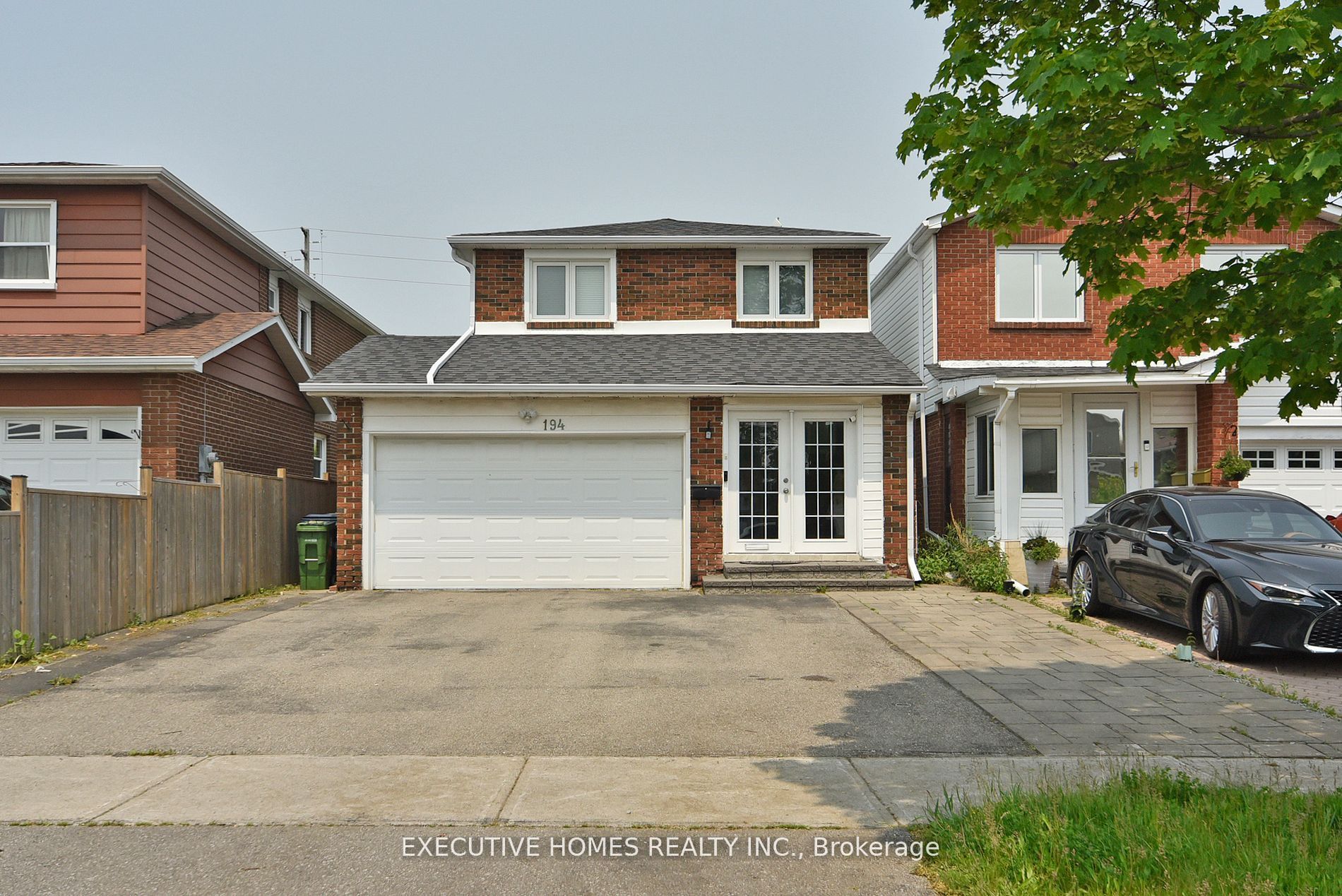 194 Braymore Boulevard Property Photo 1