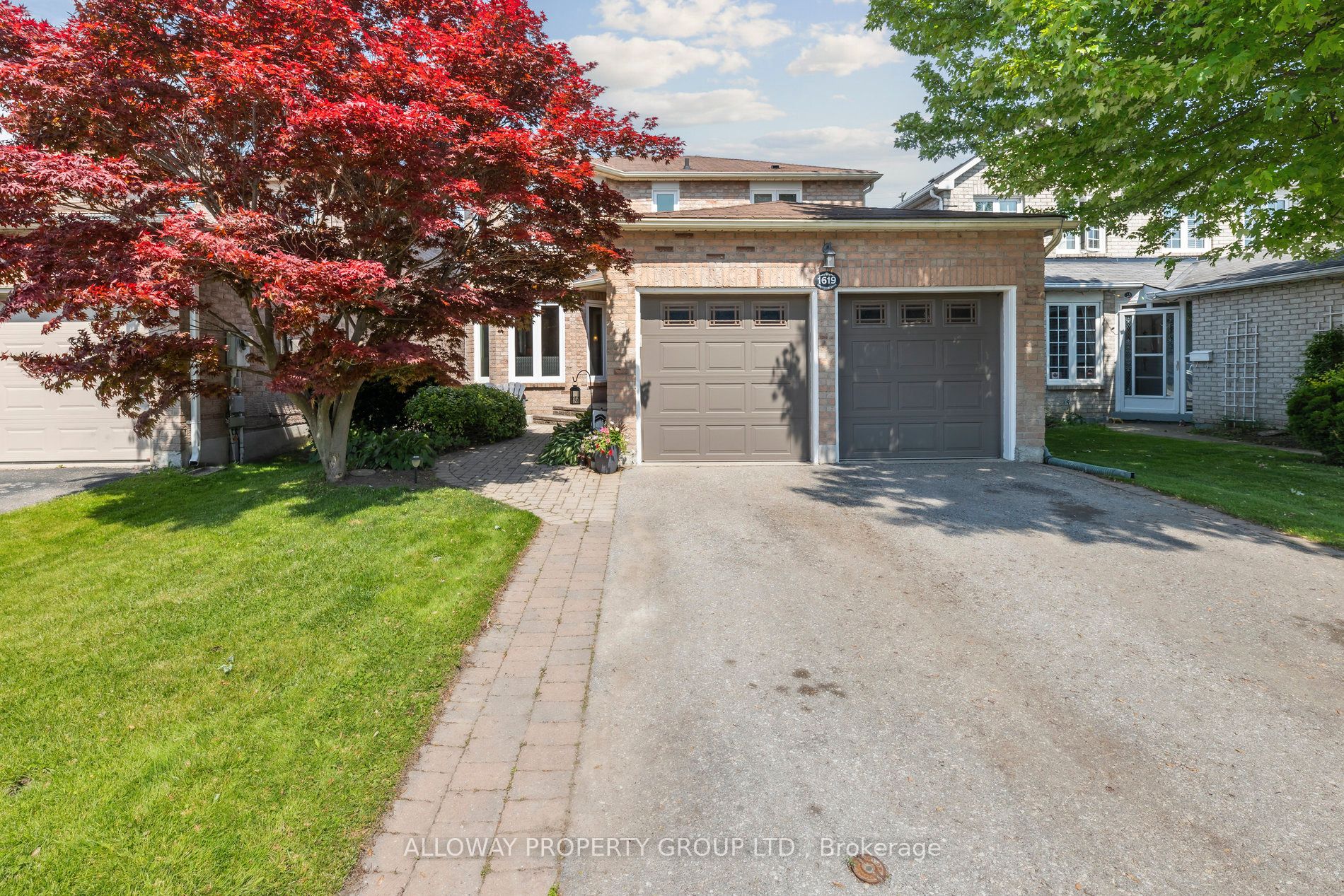 1619 Deerbrook Dr