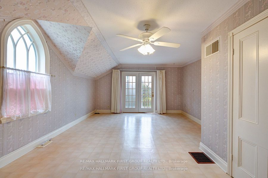4870 Sideline 6 Road Property Photo 18
