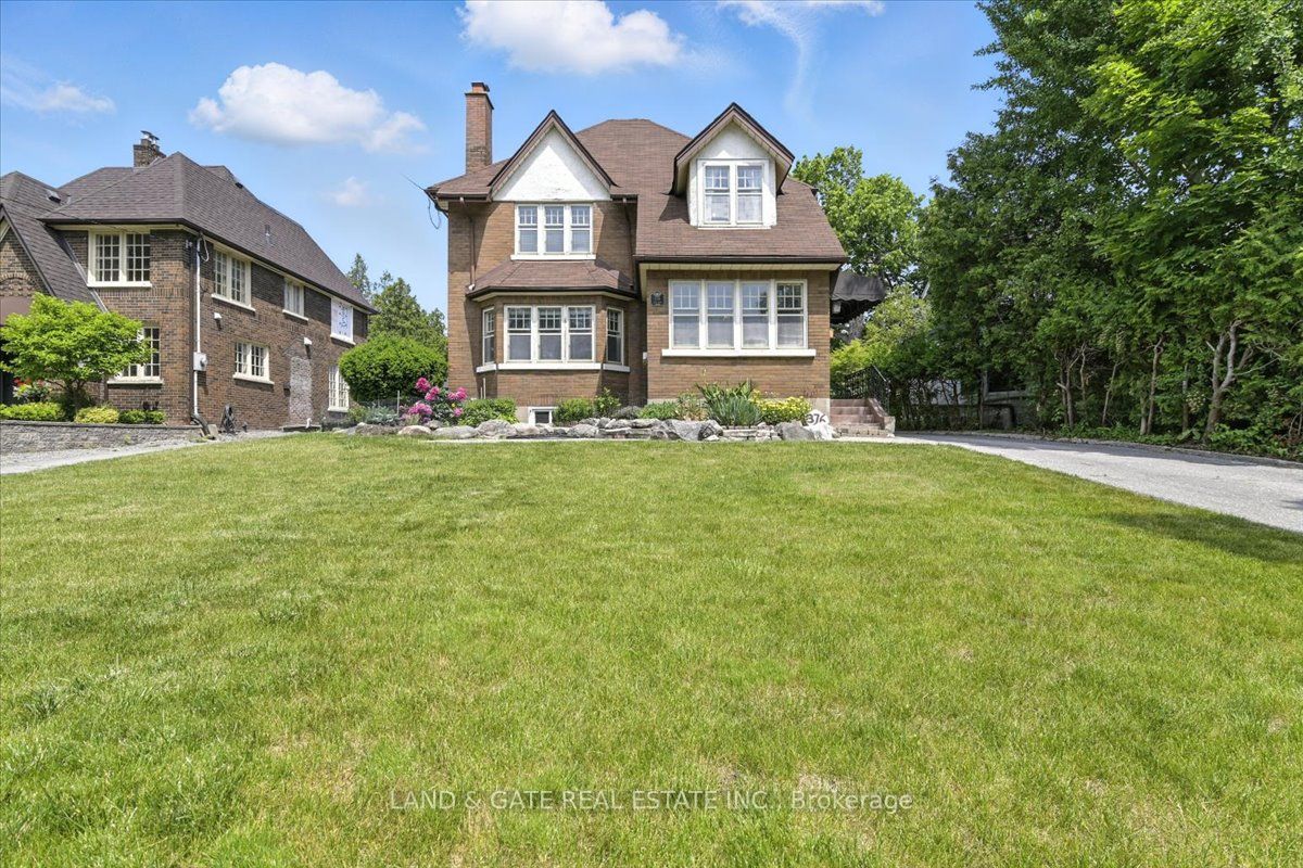 376 King Street E Property Photo 1