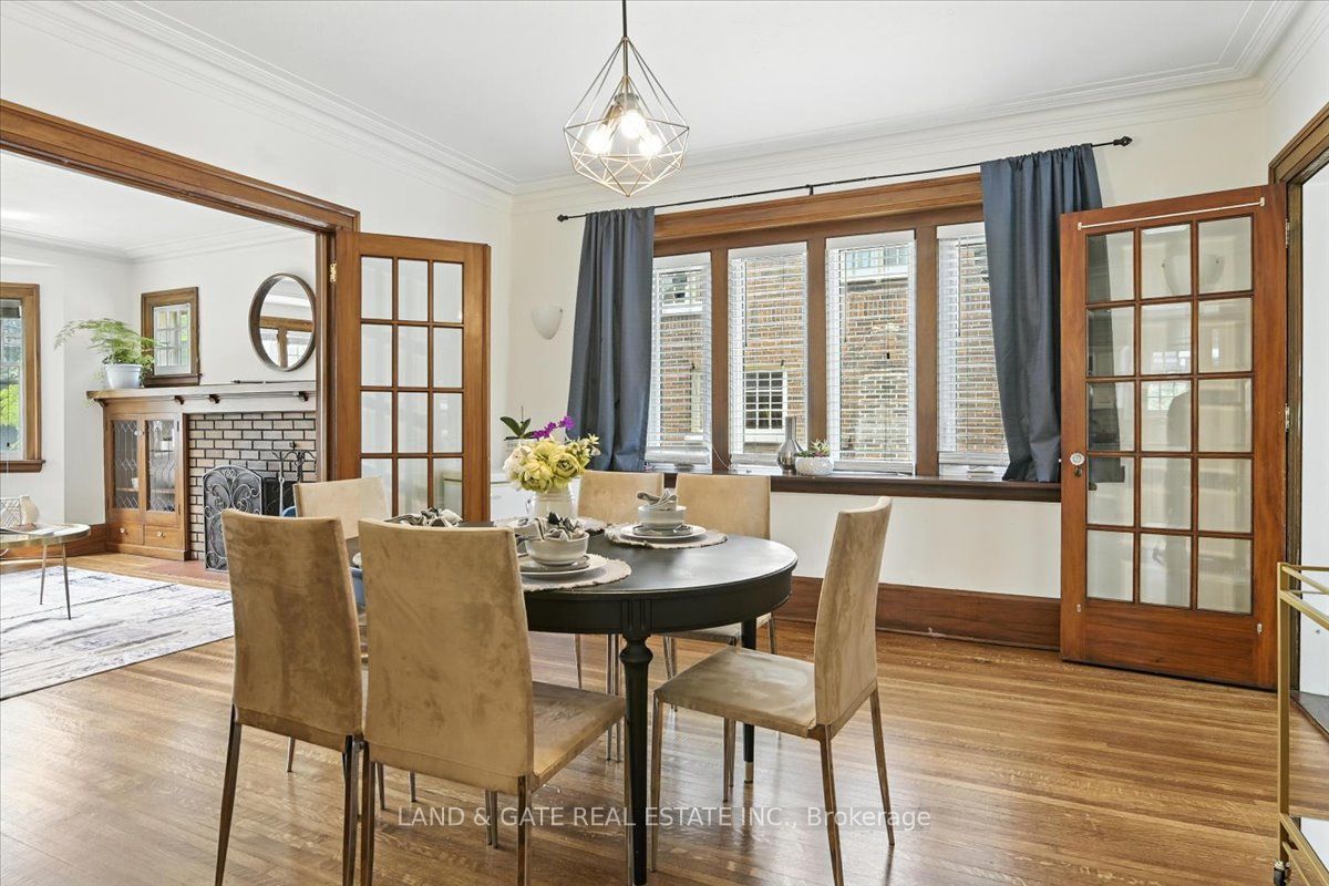 376 King Street E Property Photo 12