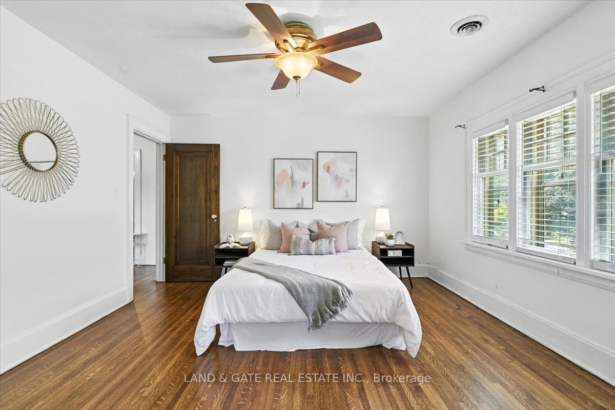 376 King Street E Property Photo 20