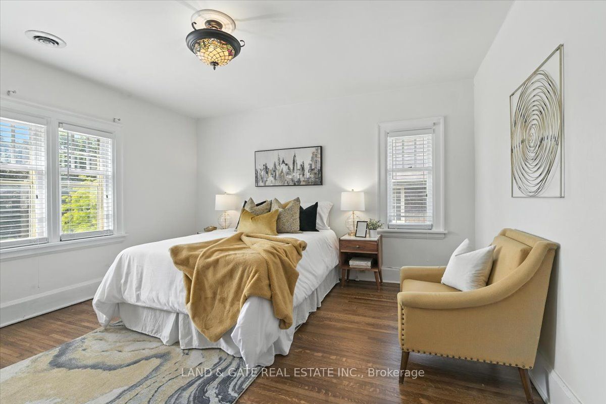 376 King Street E Property Photo 23