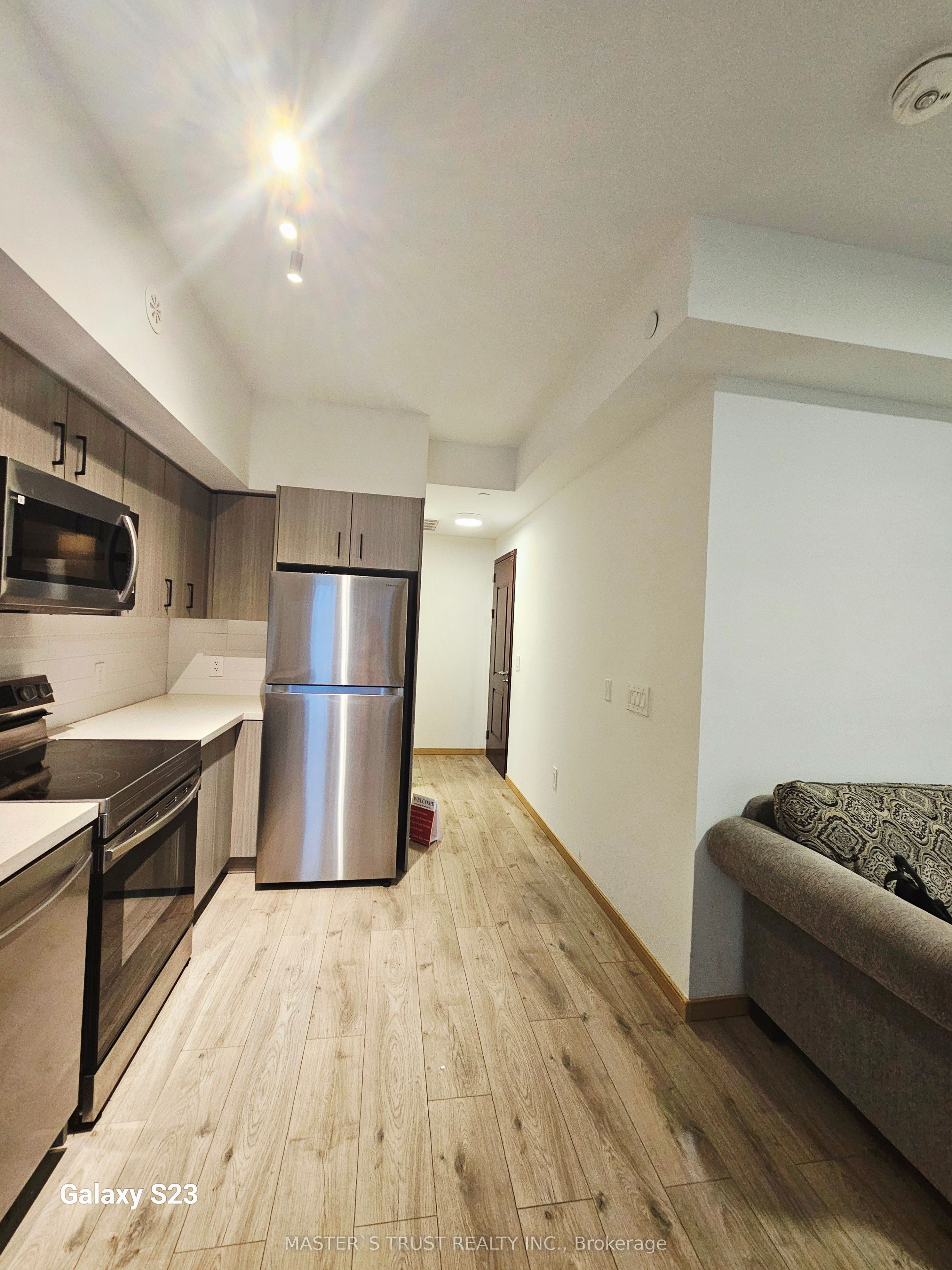 3423 Sheppard Avenue E C1- 306 Property Photo 4