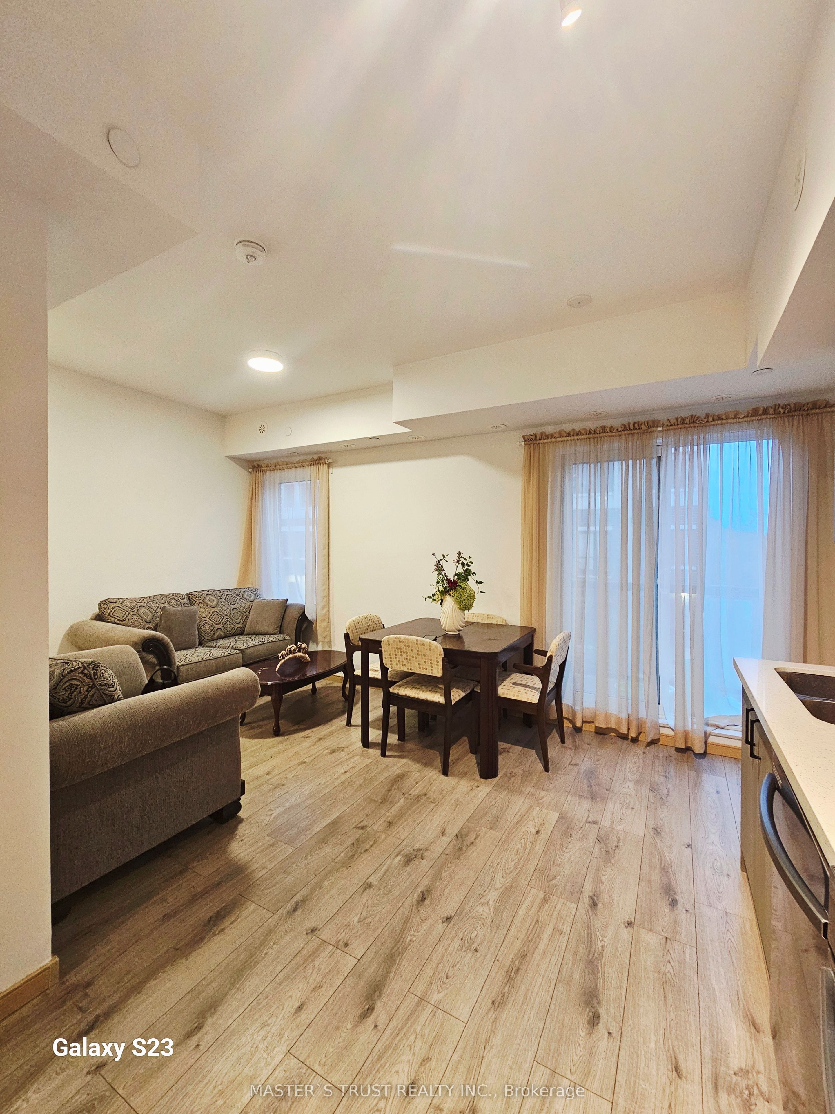 3423 Sheppard Avenue E C1- 306 Property Photo 11