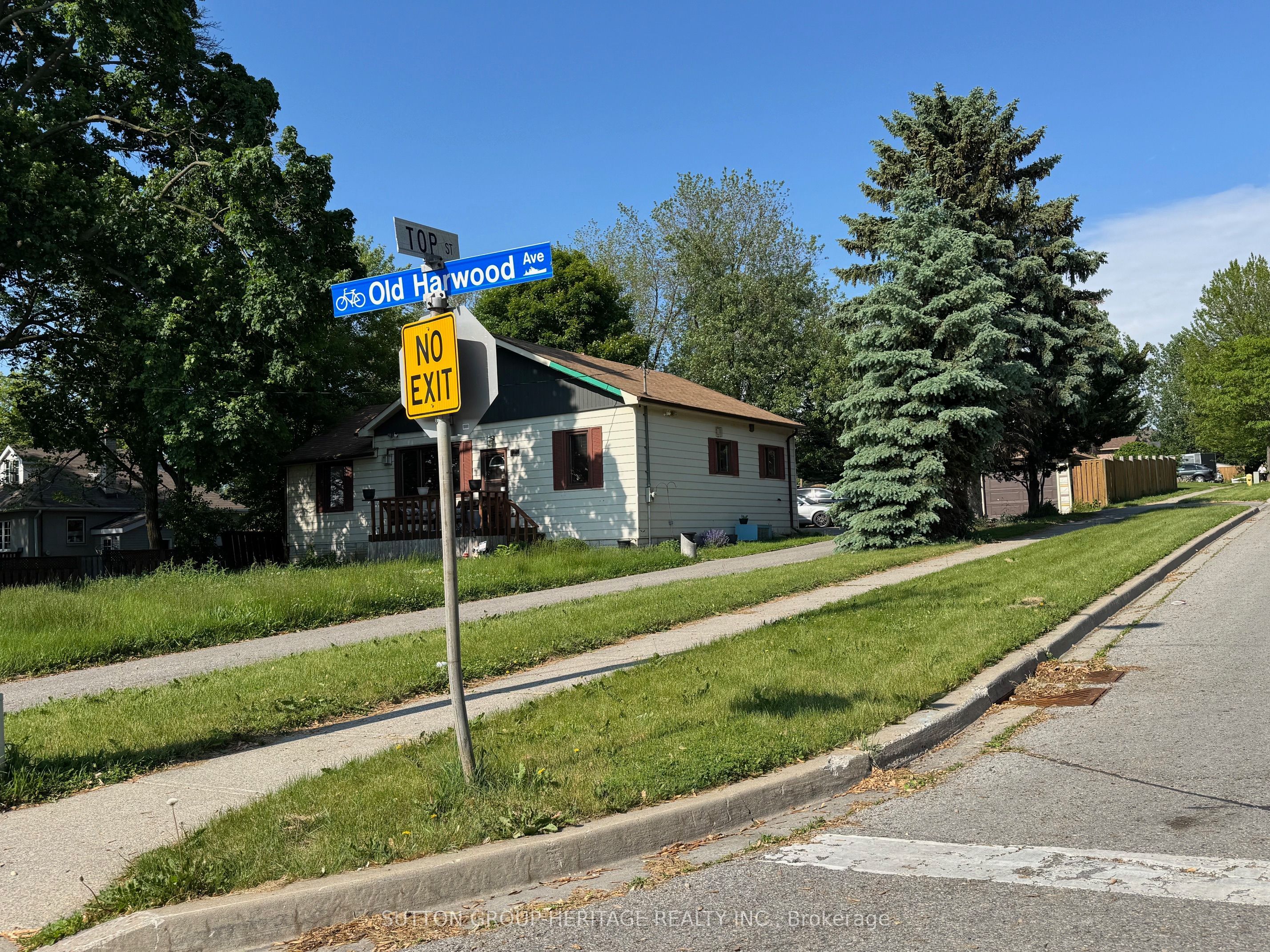 693 Old Harwood Avenue Property Photo 1