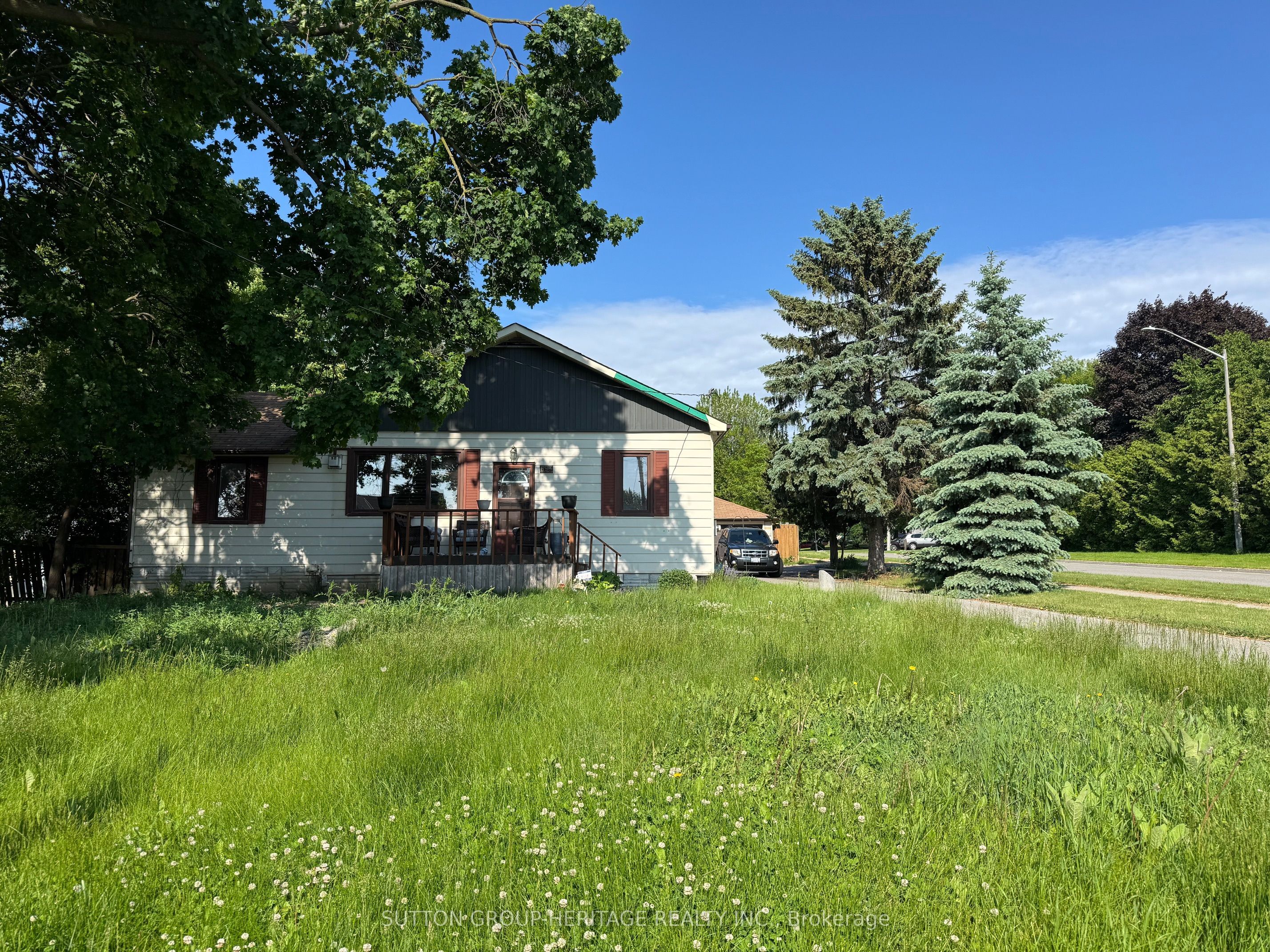 693 Old Harwood Avenue Property Photo 4