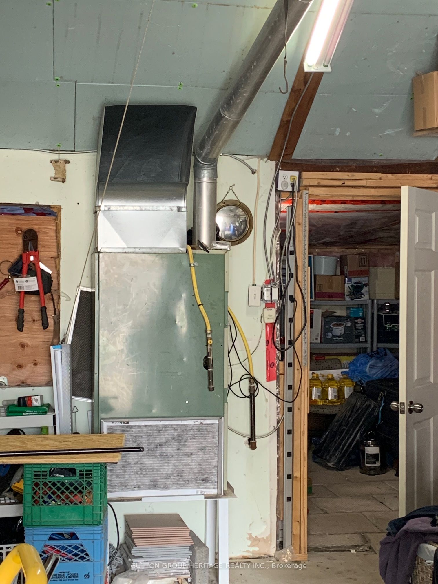 693 Old Harwood Avenue Property Photo 6