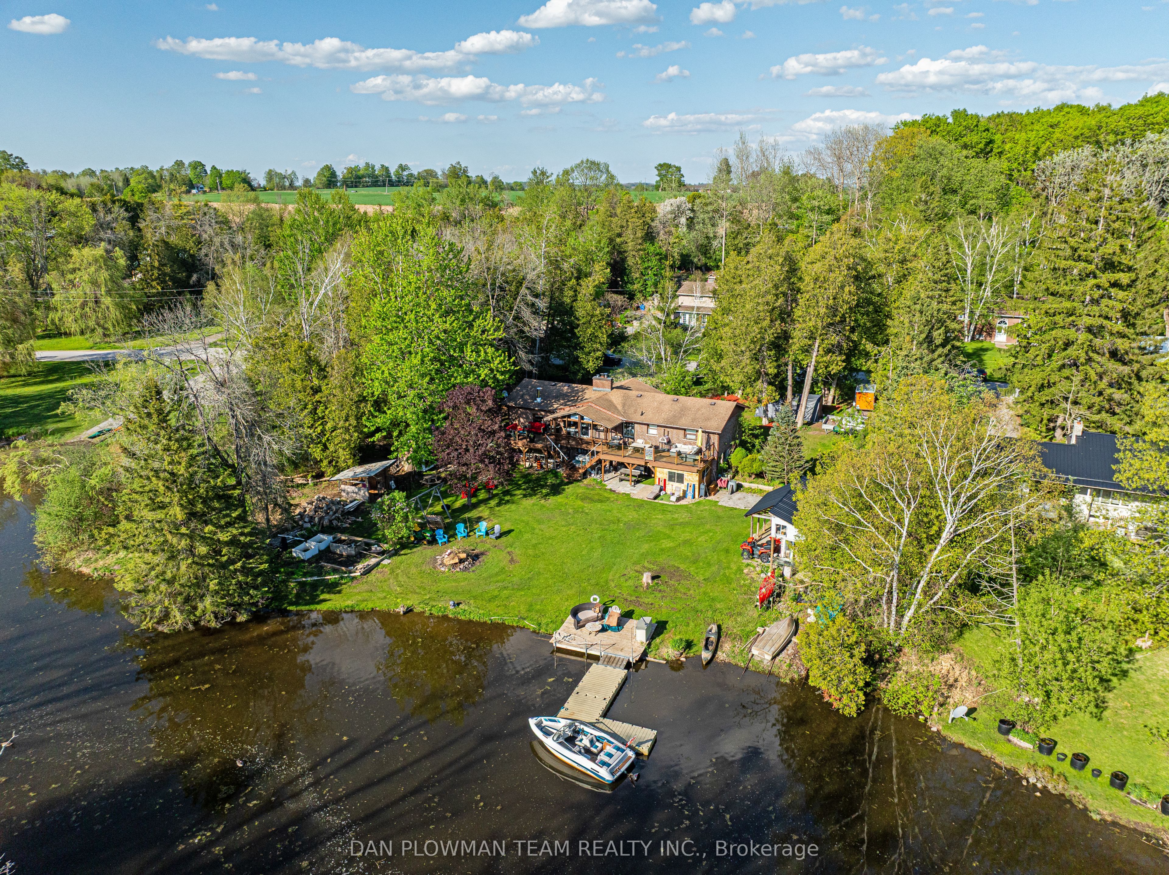 32 Nonquon Dr