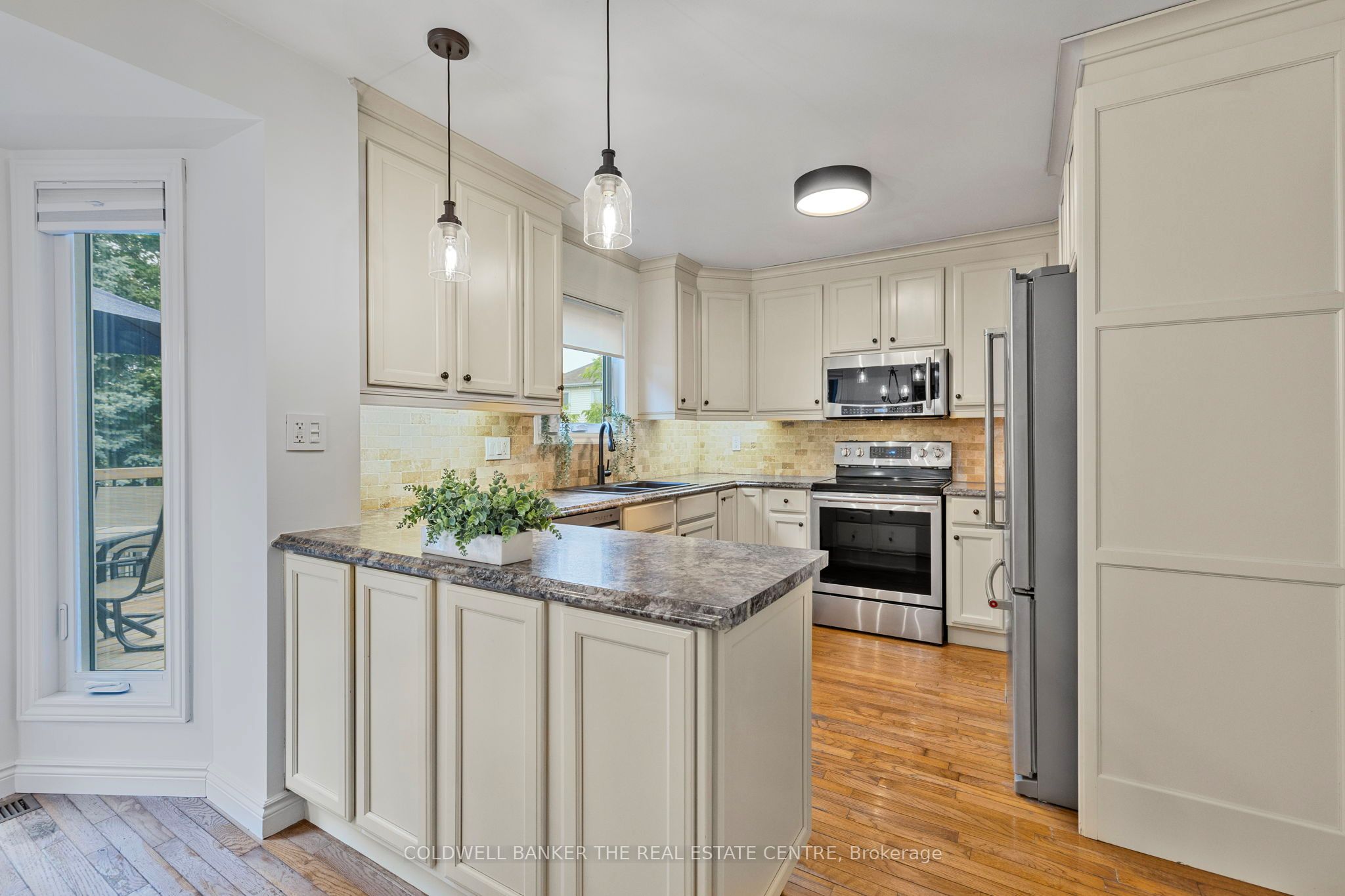 856 Crowells Street Property Photo 11