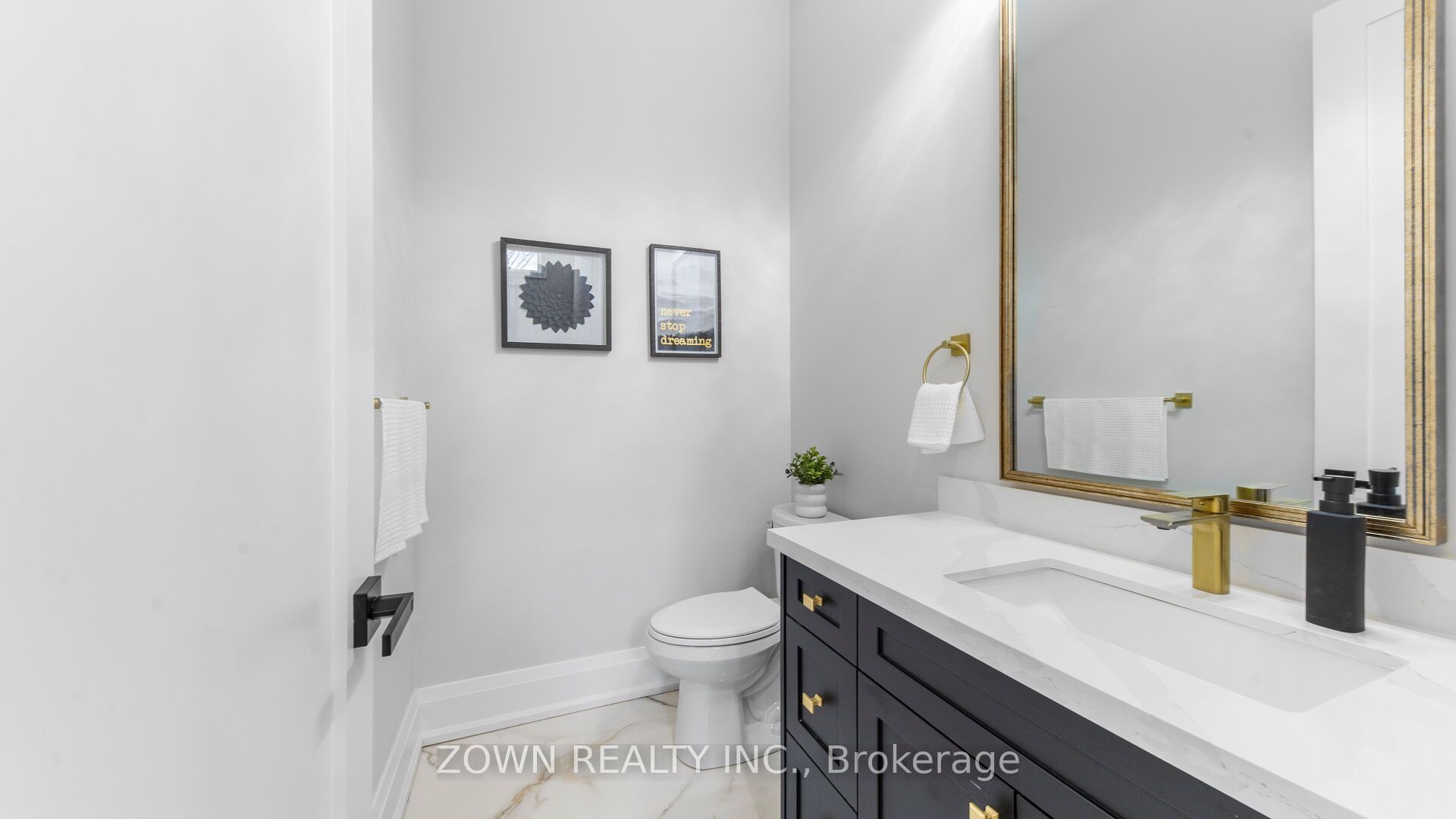 632 West Shore Boulevard Property Photo 12