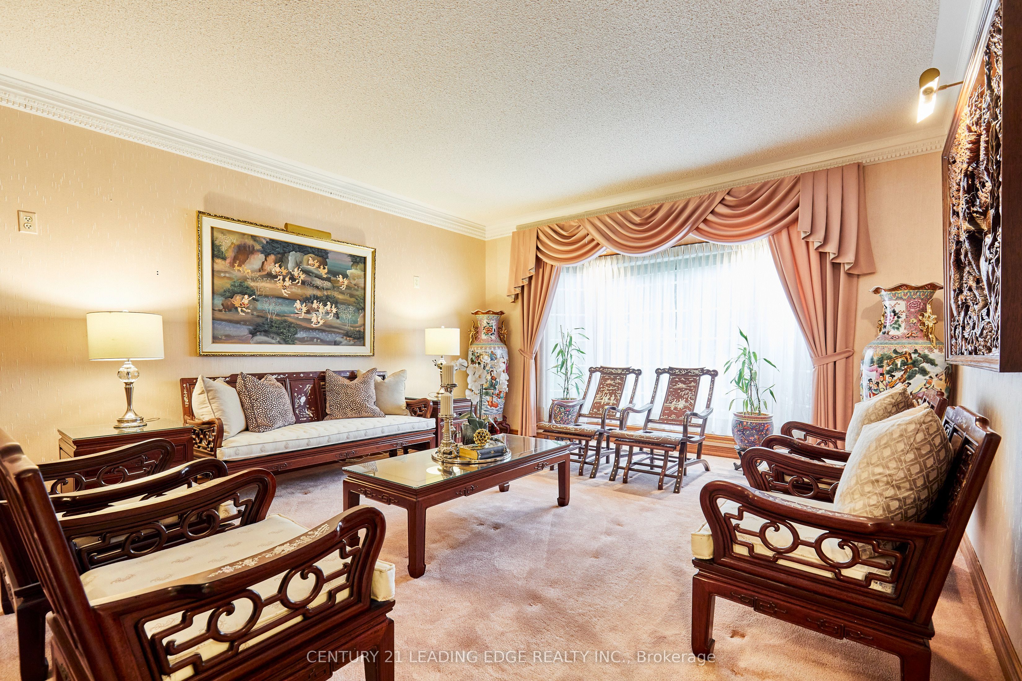 1127 Oshawa Boulevard N Property Photo 14