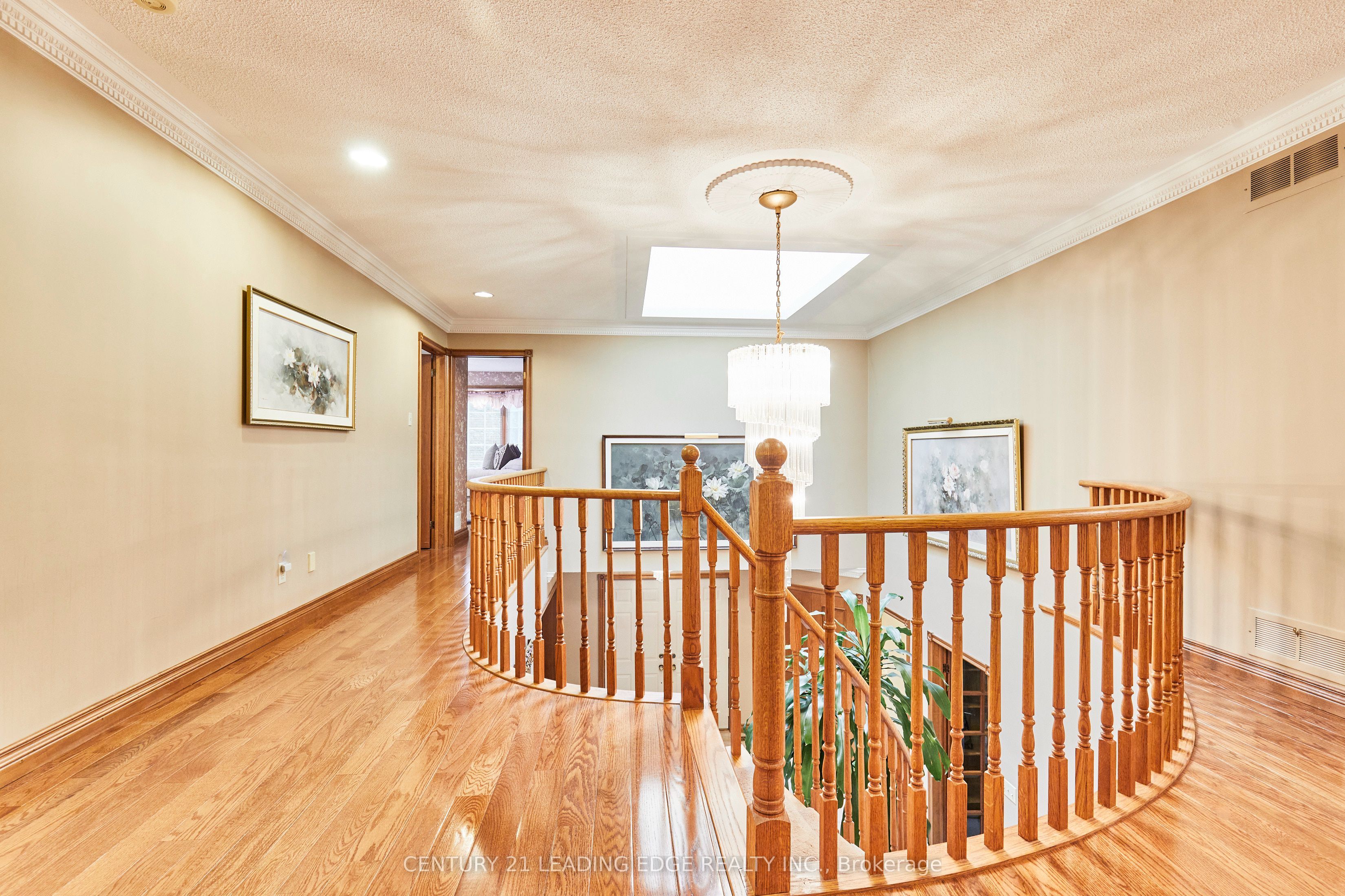 1127 Oshawa Boulevard N Property Photo 18