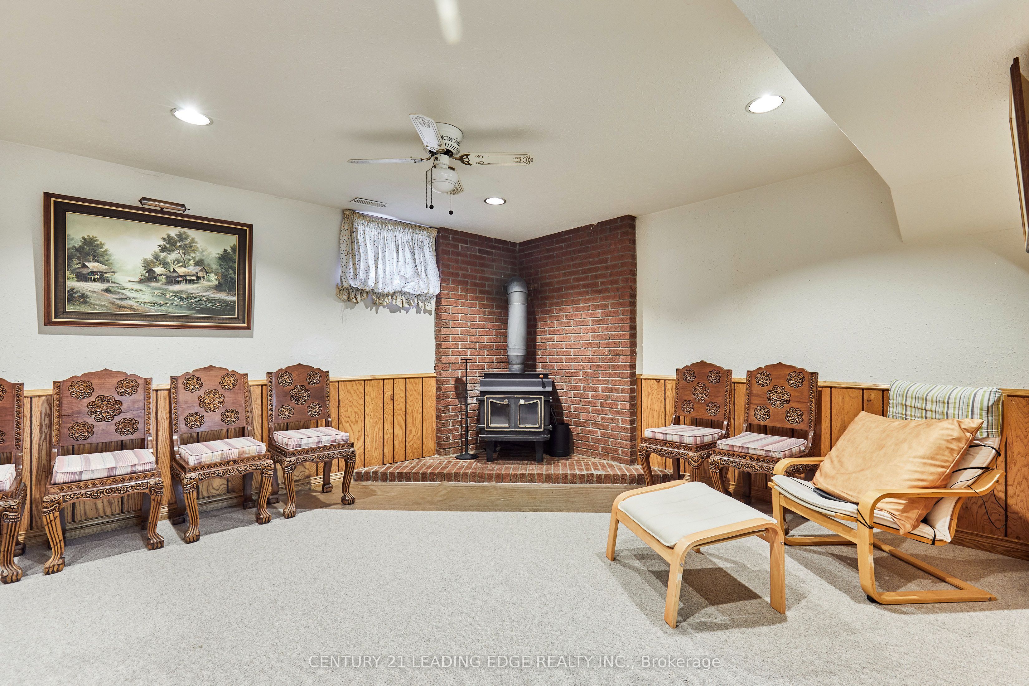 1127 Oshawa Boulevard N Property Photo 30