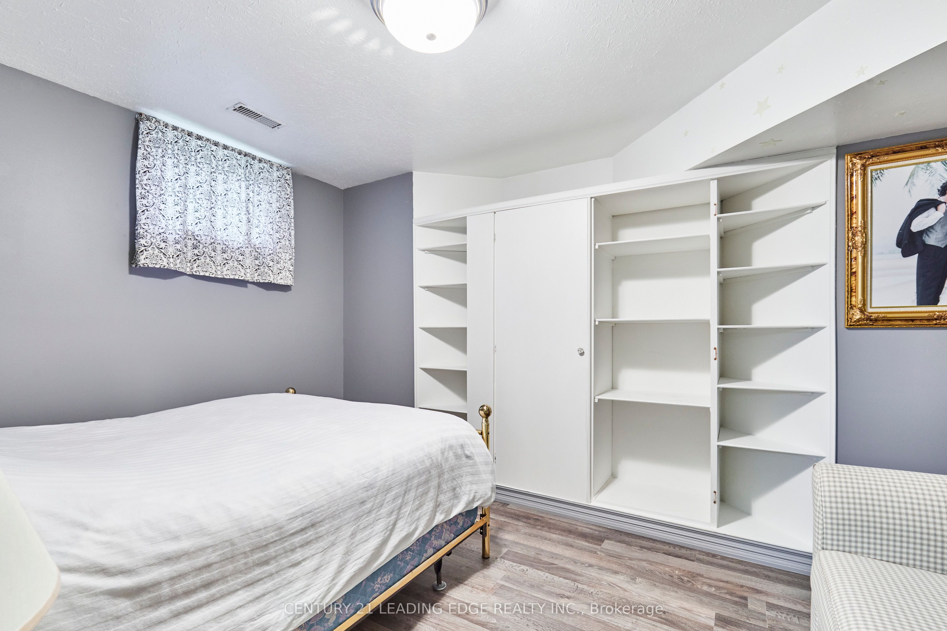 1127 Oshawa Boulevard N Property Photo 31