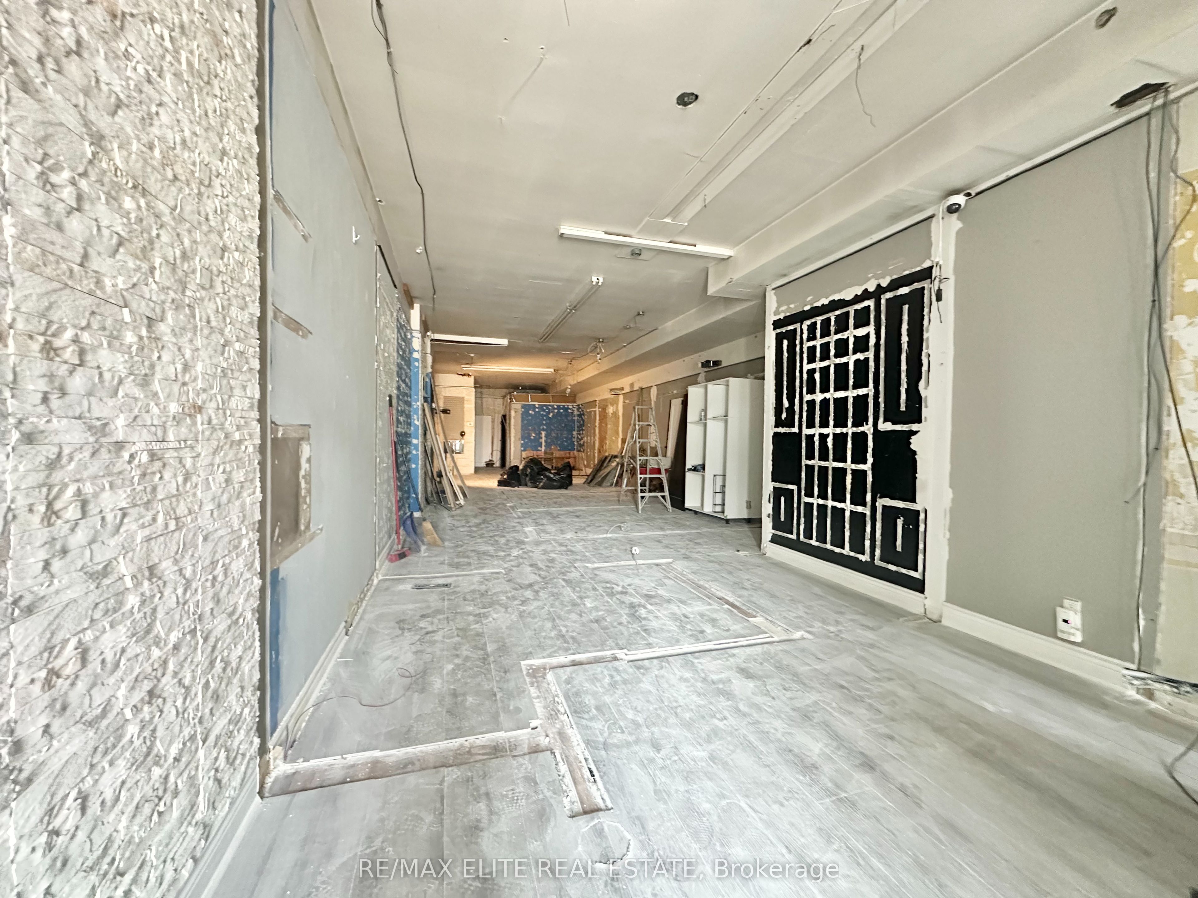 2815 Eglinton Avenue E Property Photo 3