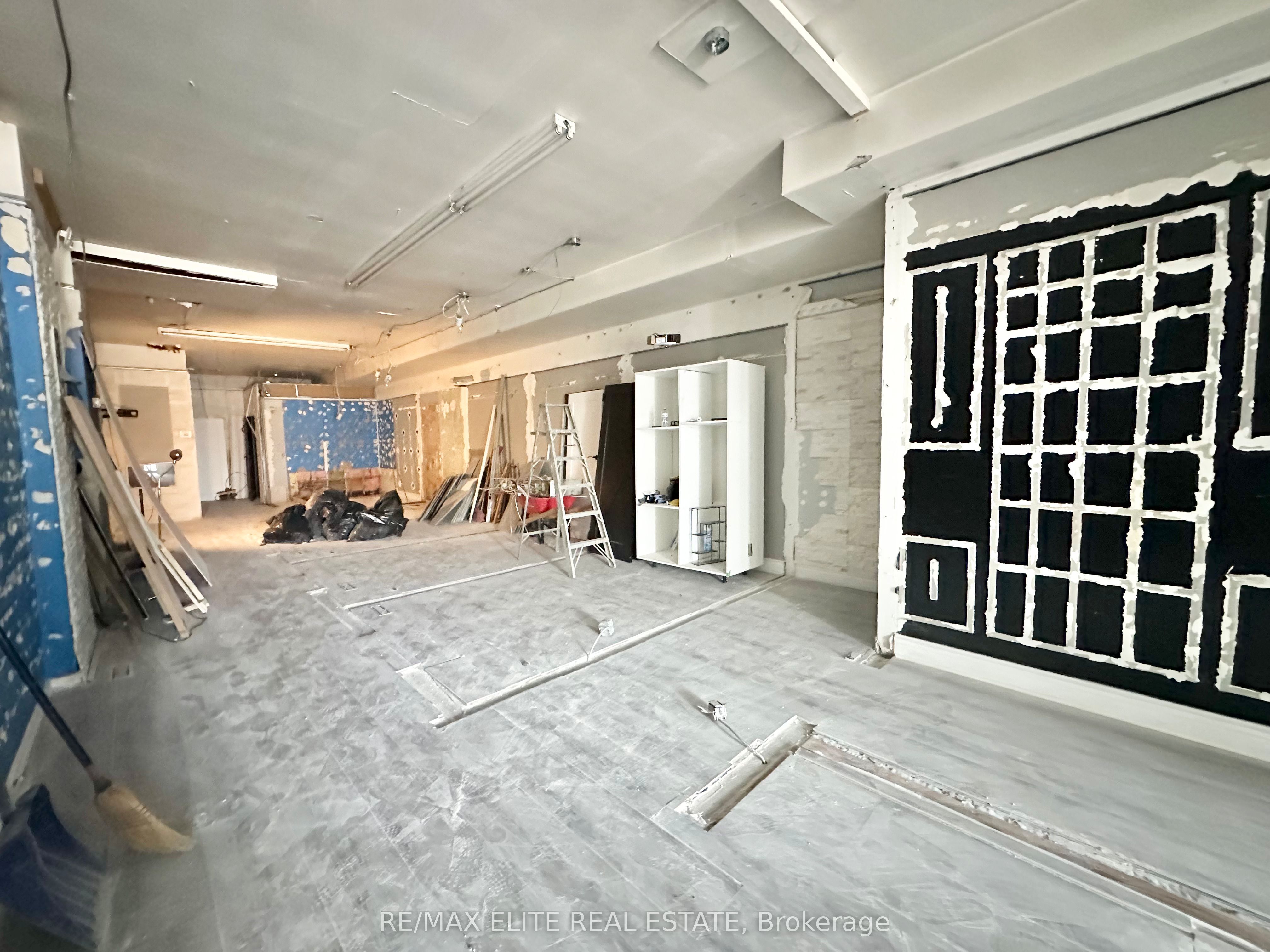 2815 Eglinton Avenue E Property Photo 4
