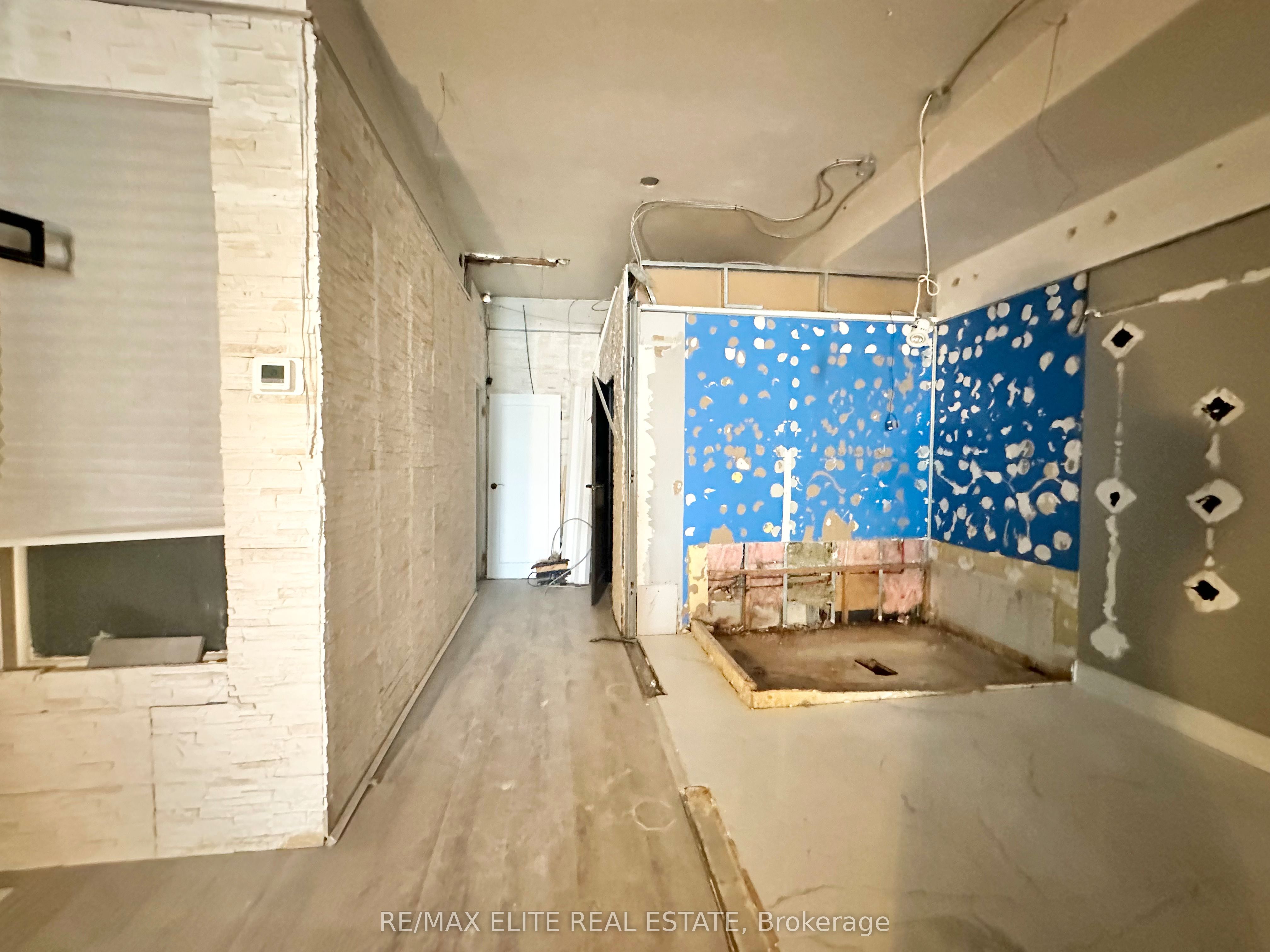2815 Eglinton Avenue E Property Photo 5