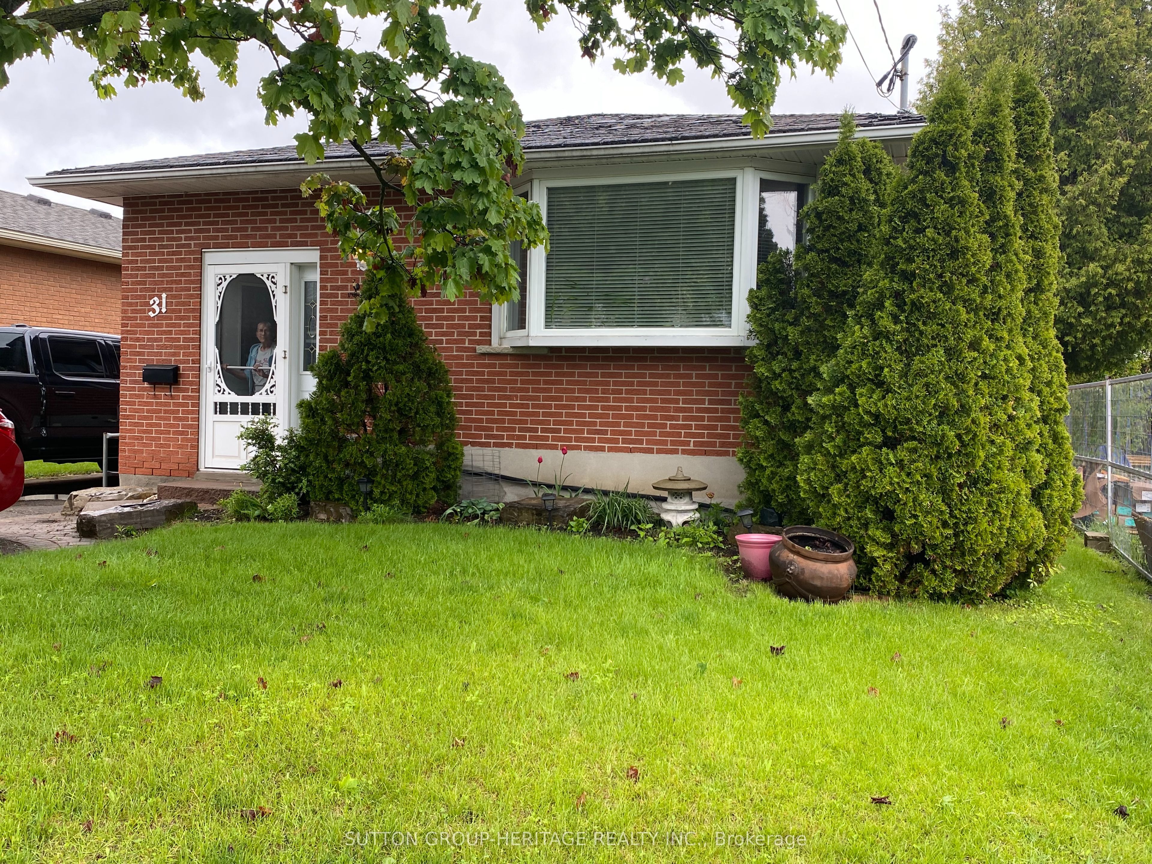 31 Lambs Ln Property Photo 1