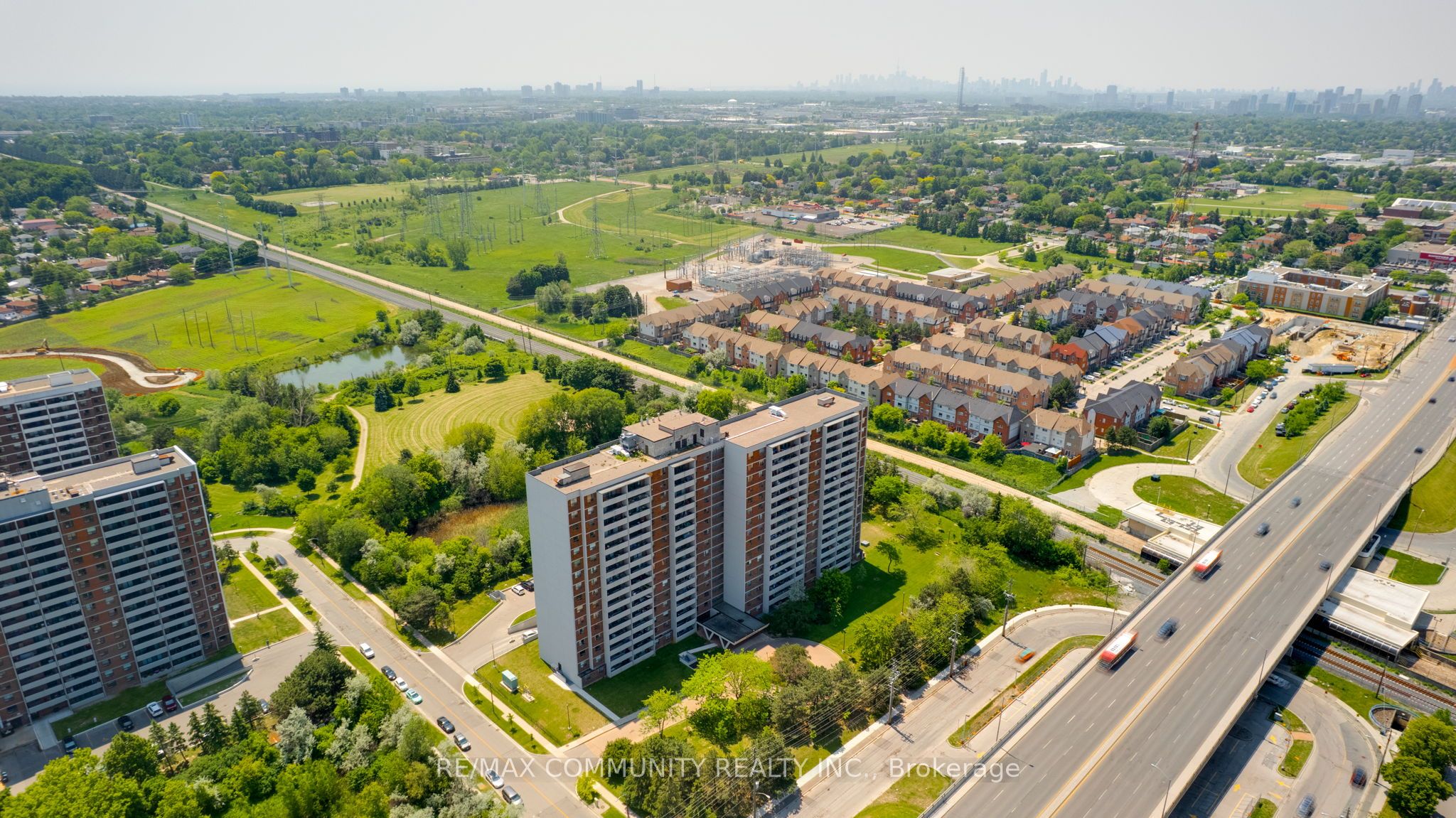 301 Prudential Drive 1002 Property Photo 3