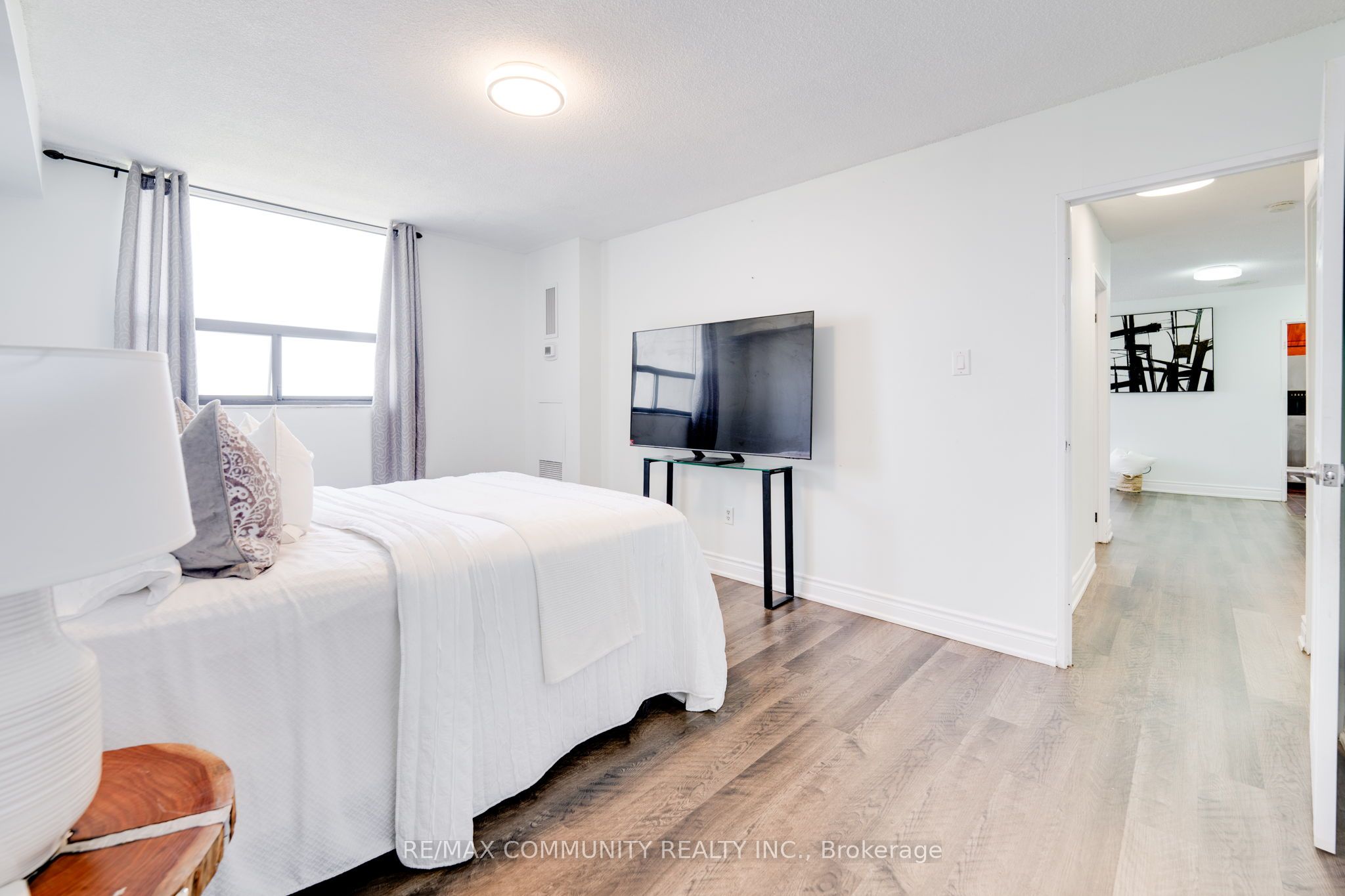 301 Prudential Drive 1002 Property Photo 7