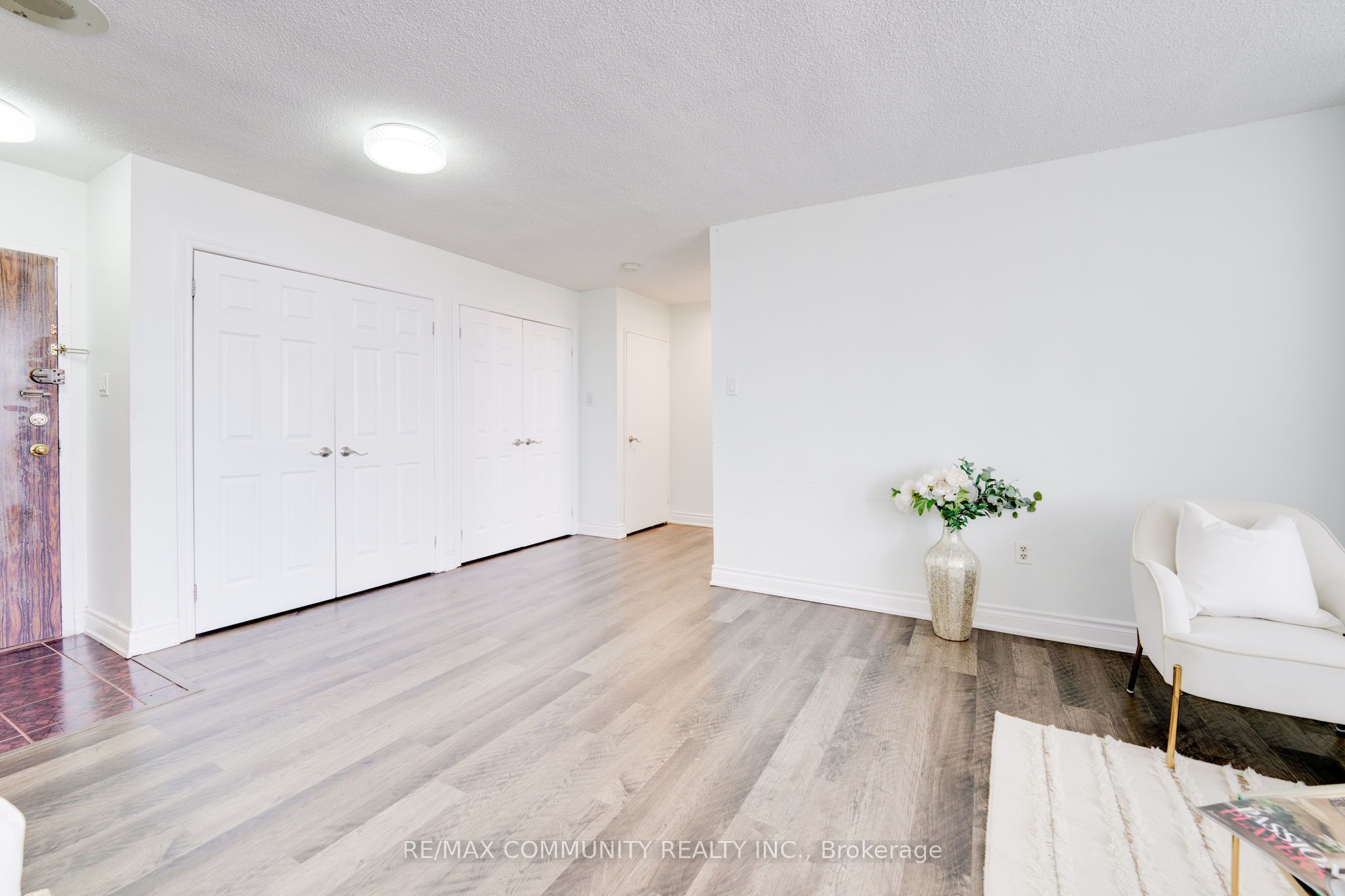 301 Prudential Drive 1002 Property Photo 17