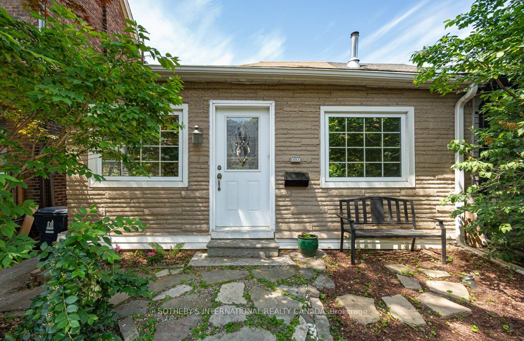 692 Woodbine Avenue Property Photo 2