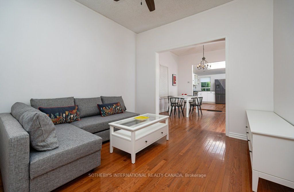 692 Woodbine Avenue Property Photo 7